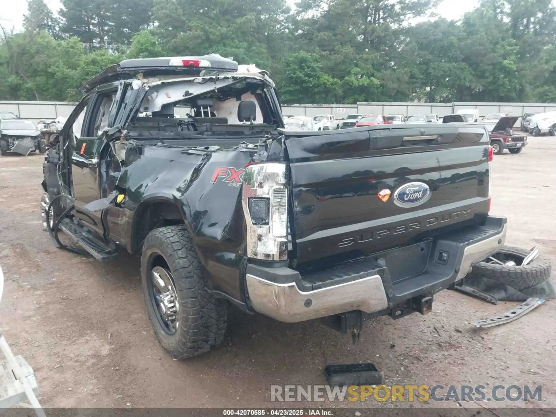 3 Photograph of a damaged car 1FT7W2B6XKEF64755 FORD F-250 2019