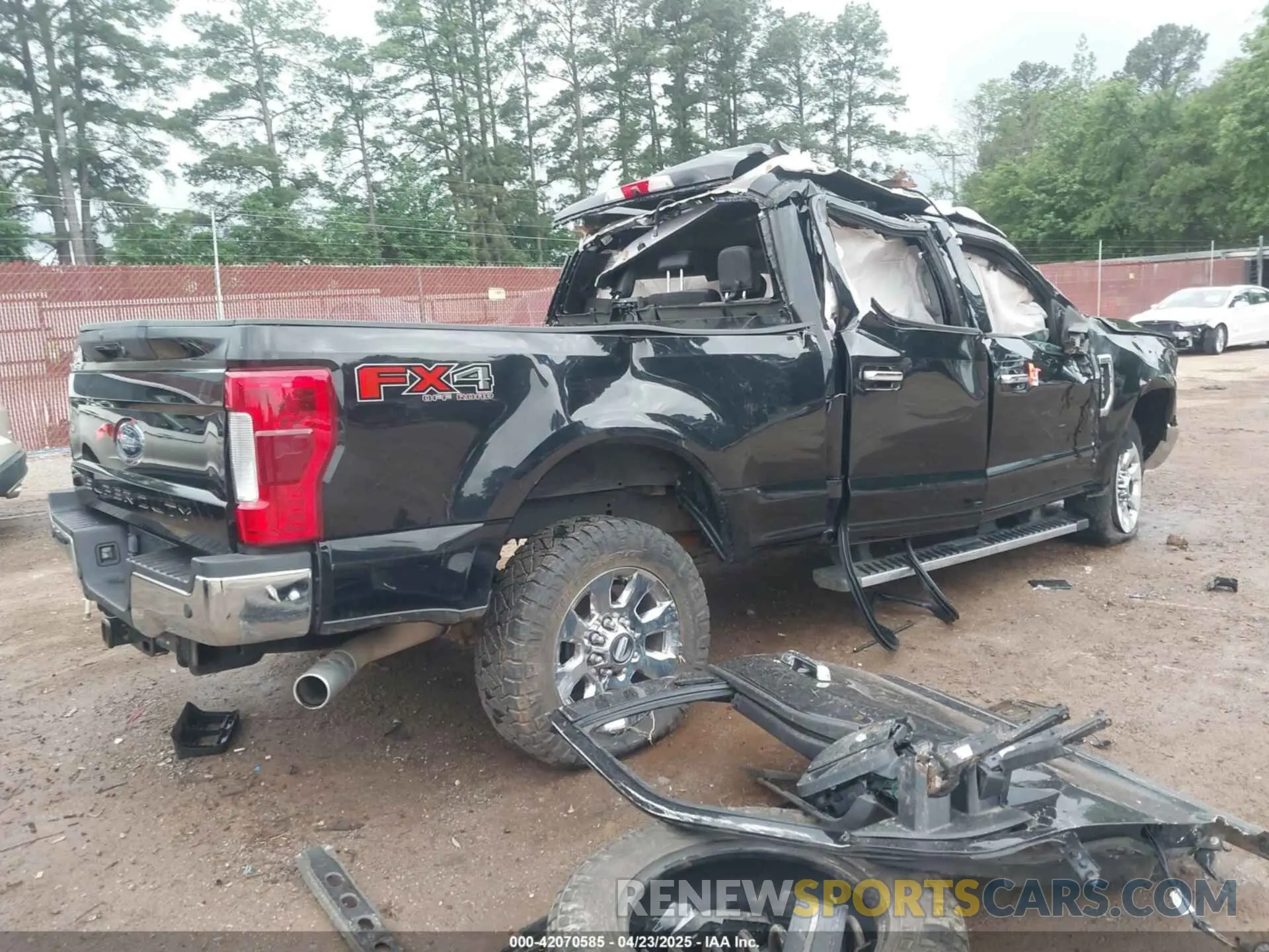 4 Photograph of a damaged car 1FT7W2B6XKEF64755 FORD F-250 2019