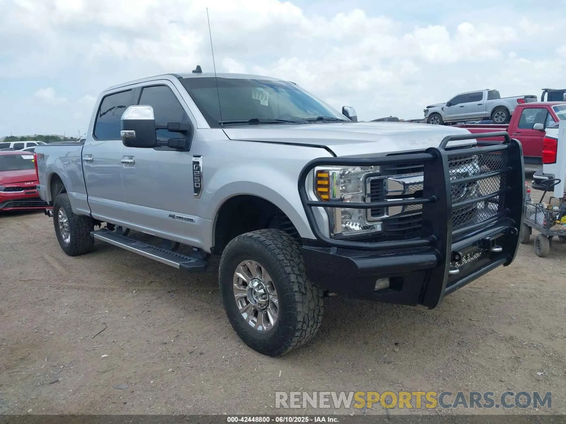1 Photograph of a damaged car 1FT7W2BT0KEF68884 FORD F-250 2019