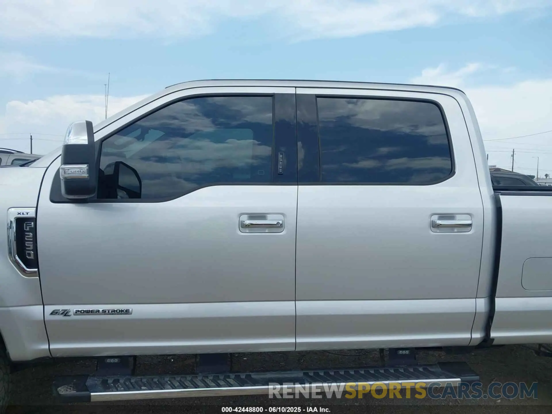 14 Photograph of a damaged car 1FT7W2BT0KEF68884 FORD F-250 2019