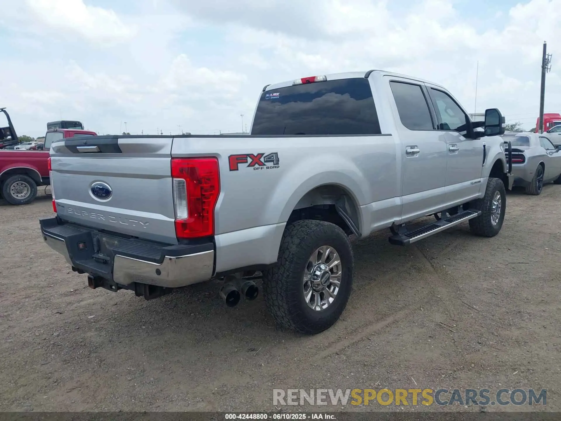 4 Photograph of a damaged car 1FT7W2BT0KEF68884 FORD F-250 2019