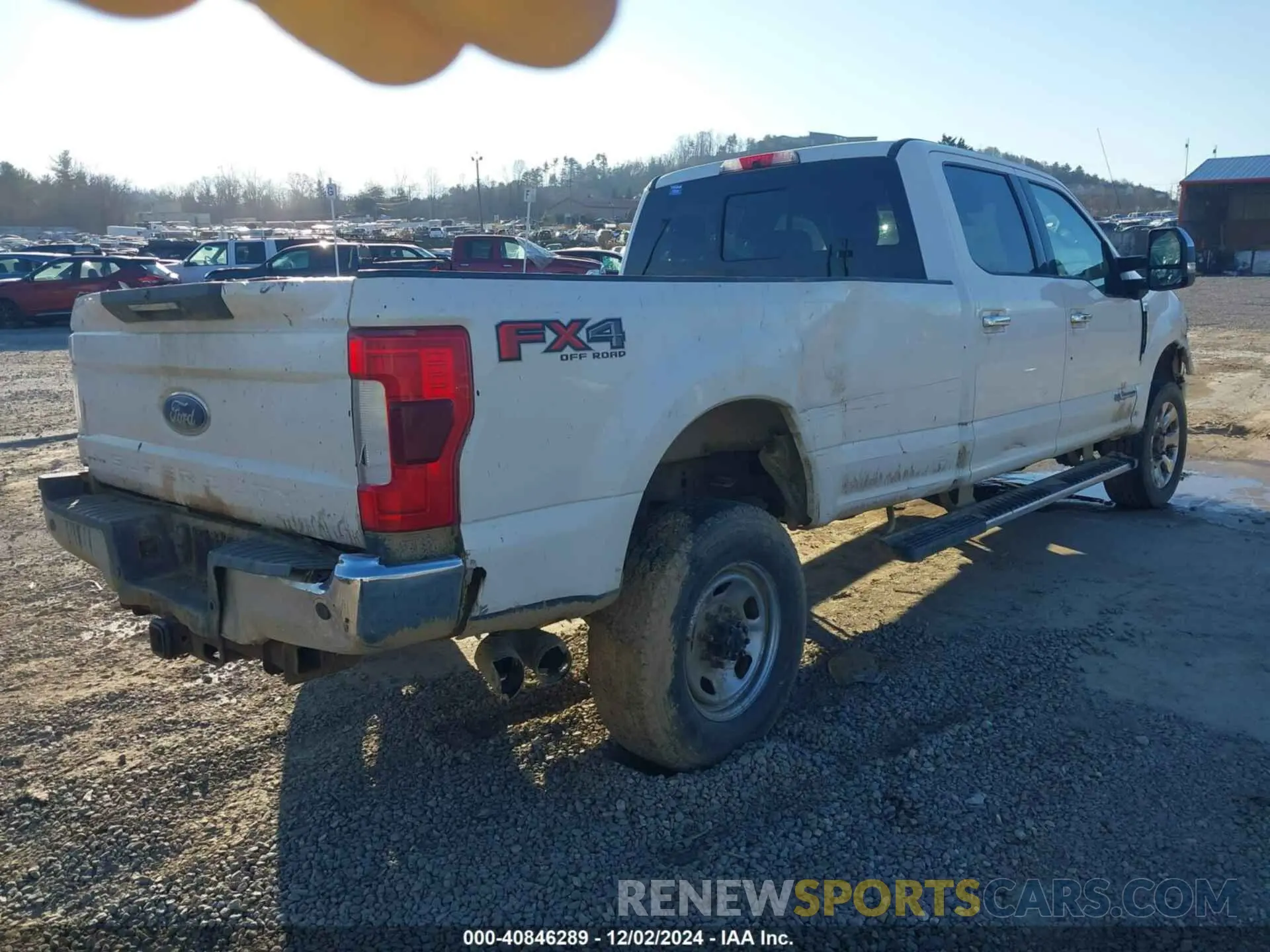 4 Photograph of a damaged car 1FT7W2BT1KED90306 FORD F-250 2019