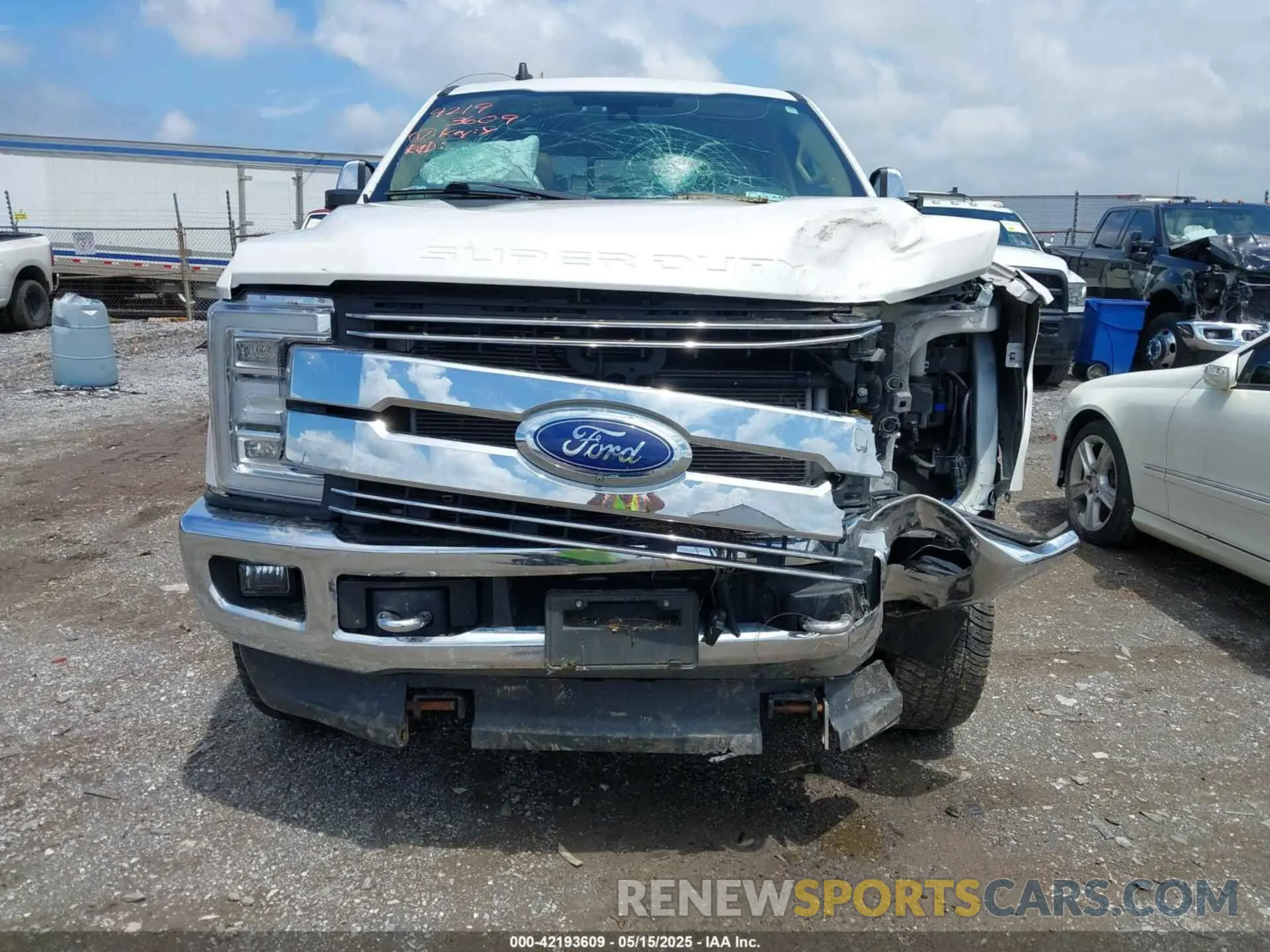 12 Photograph of a damaged car 1FT7W2BT1KEG35217 FORD F-250 2019