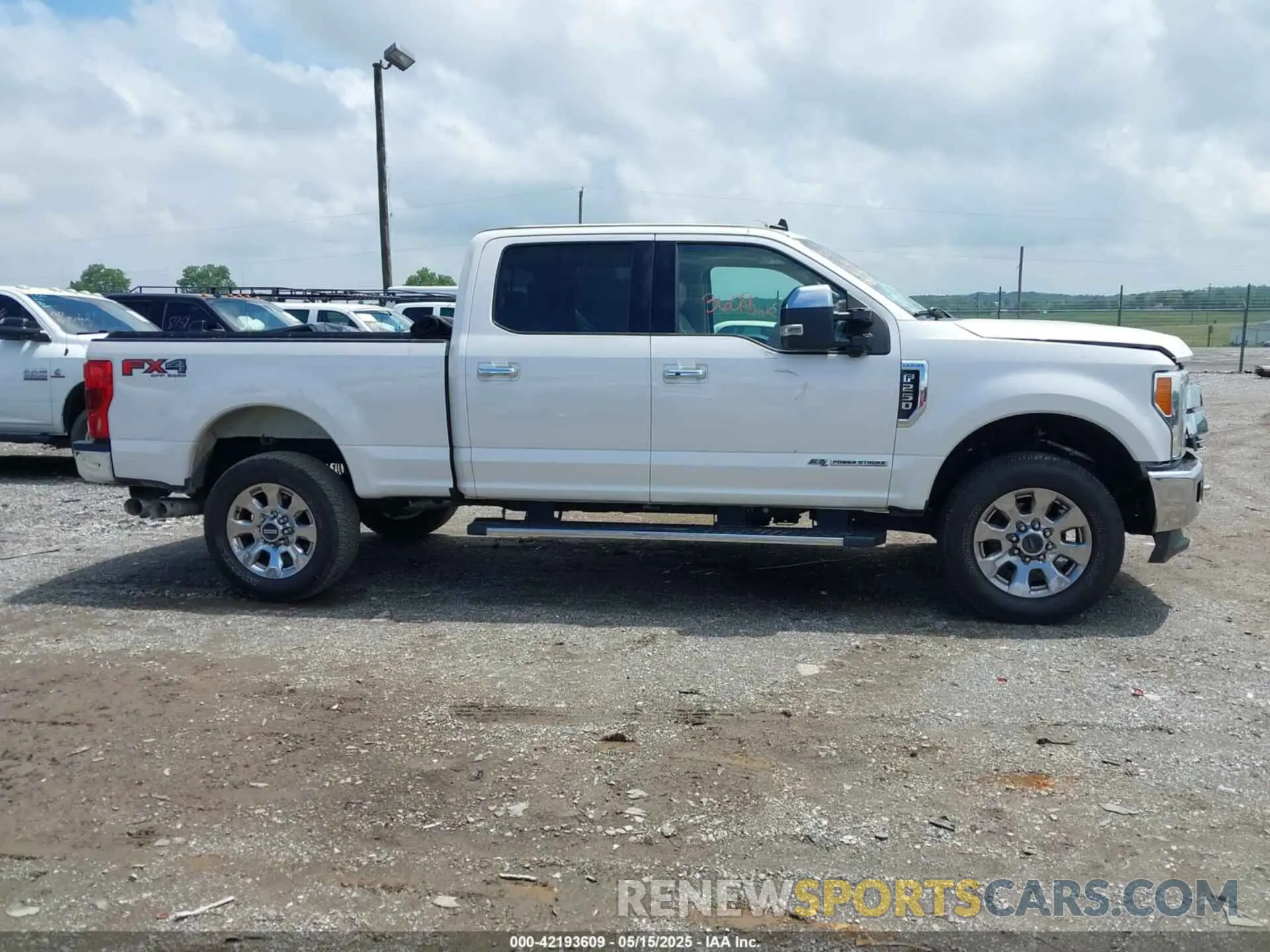 13 Photograph of a damaged car 1FT7W2BT1KEG35217 FORD F-250 2019