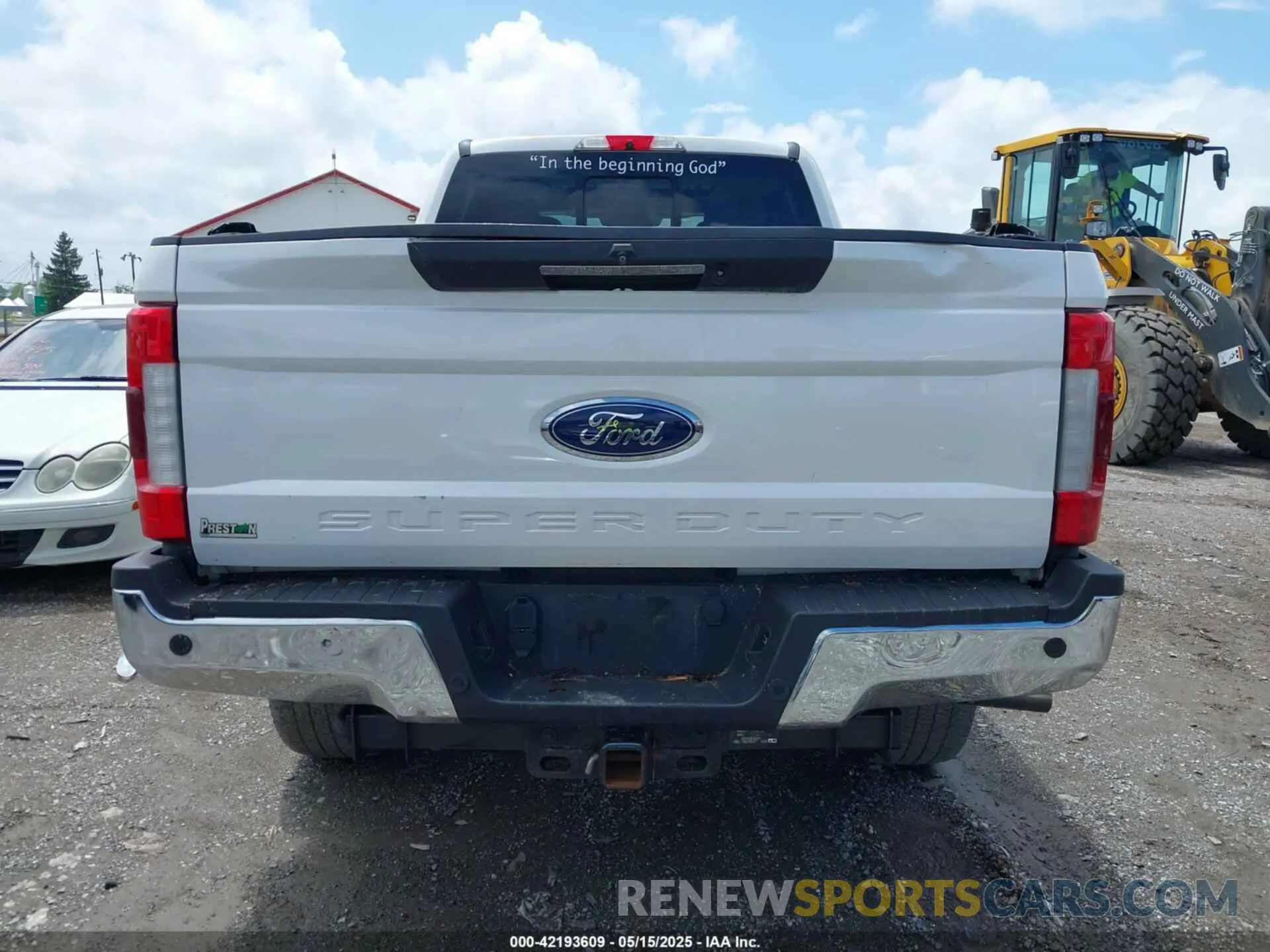 16 Photograph of a damaged car 1FT7W2BT1KEG35217 FORD F-250 2019