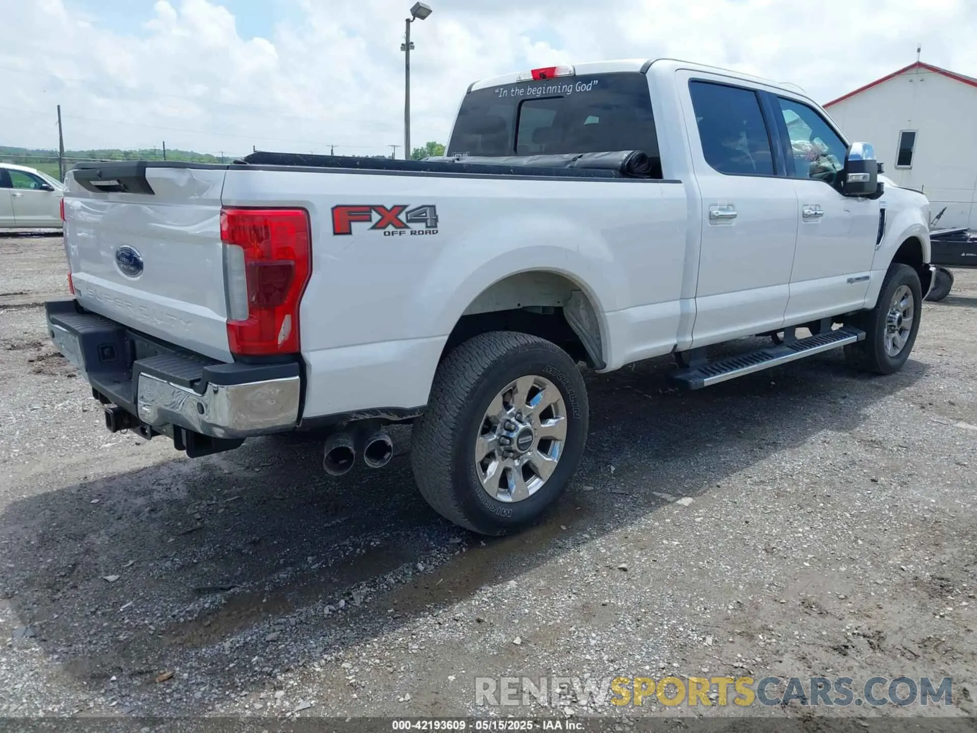4 Photograph of a damaged car 1FT7W2BT1KEG35217 FORD F-250 2019
