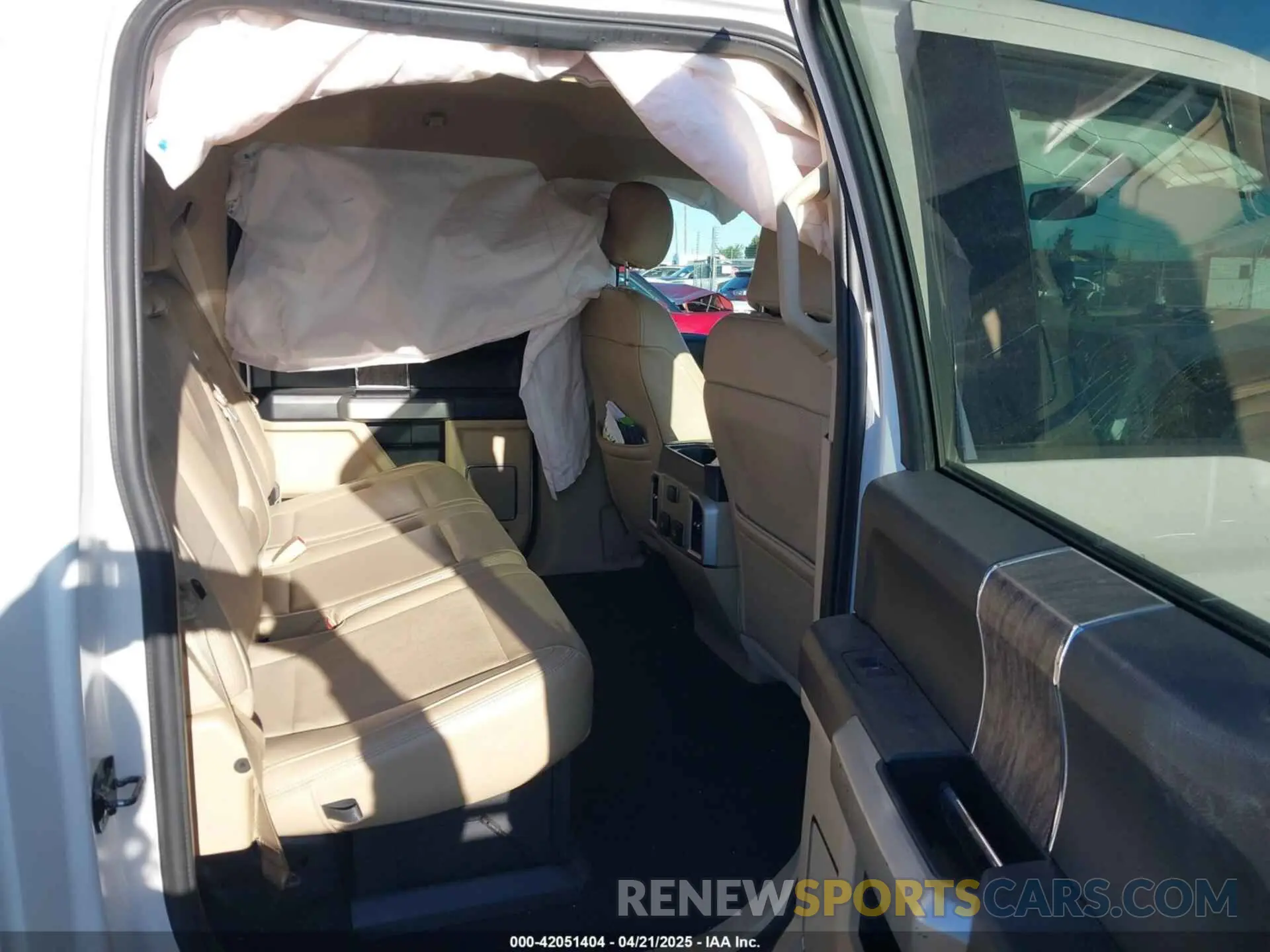 8 Photograph of a damaged car 1FT7W2BT1KEG39753 FORD F-250 2019