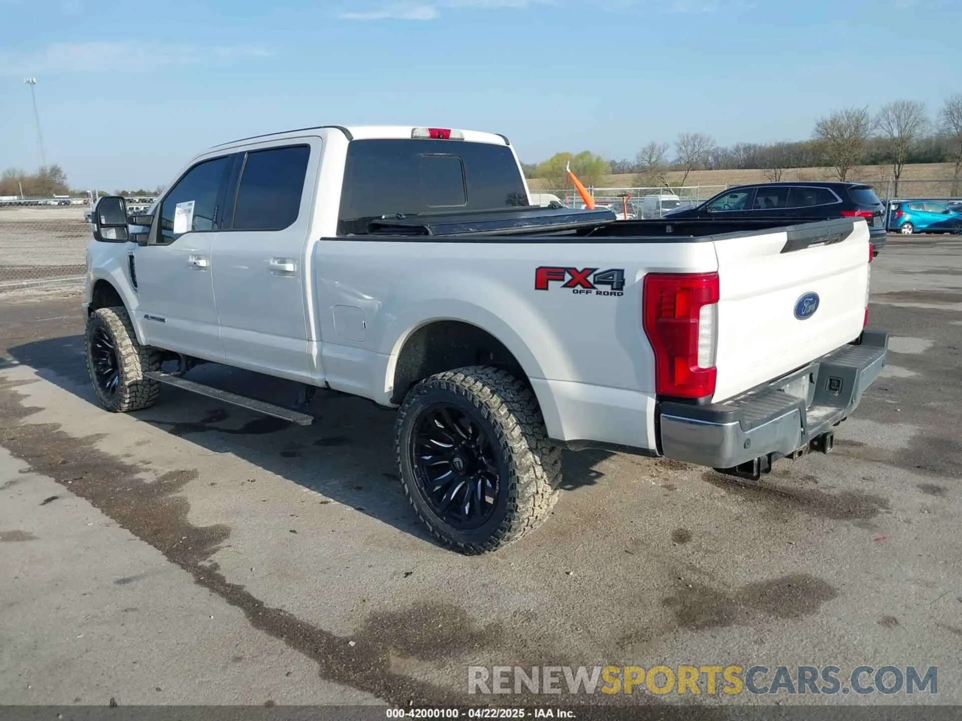 3 Photograph of a damaged car 1FT7W2BT2KEC22660 FORD F-250 2019