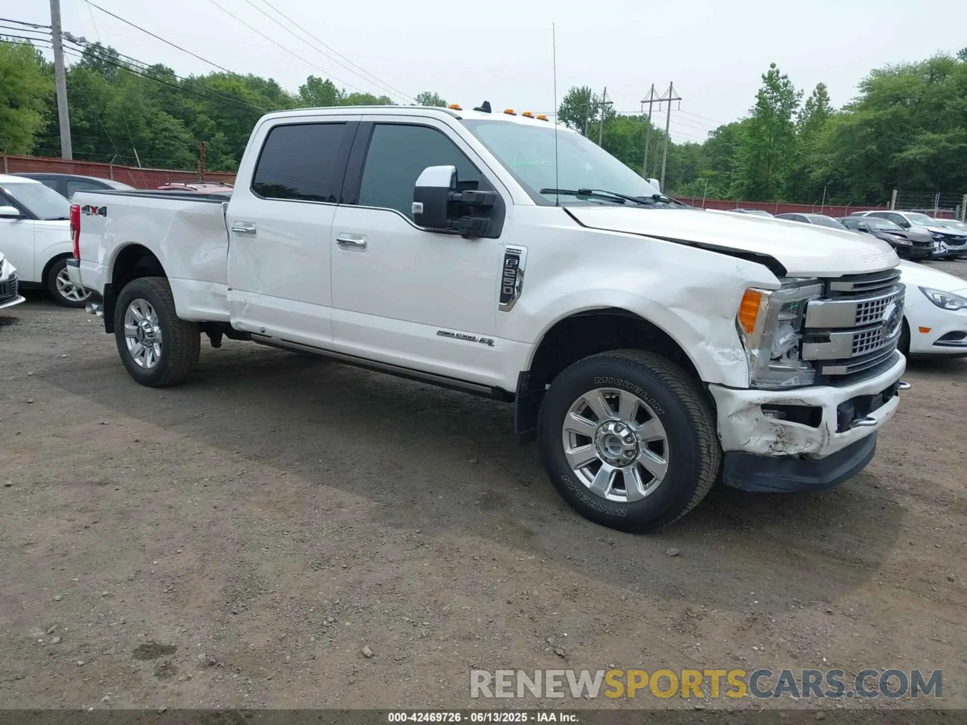 1 Photograph of a damaged car 1FT7W2BT2KED20295 FORD F-250 2019