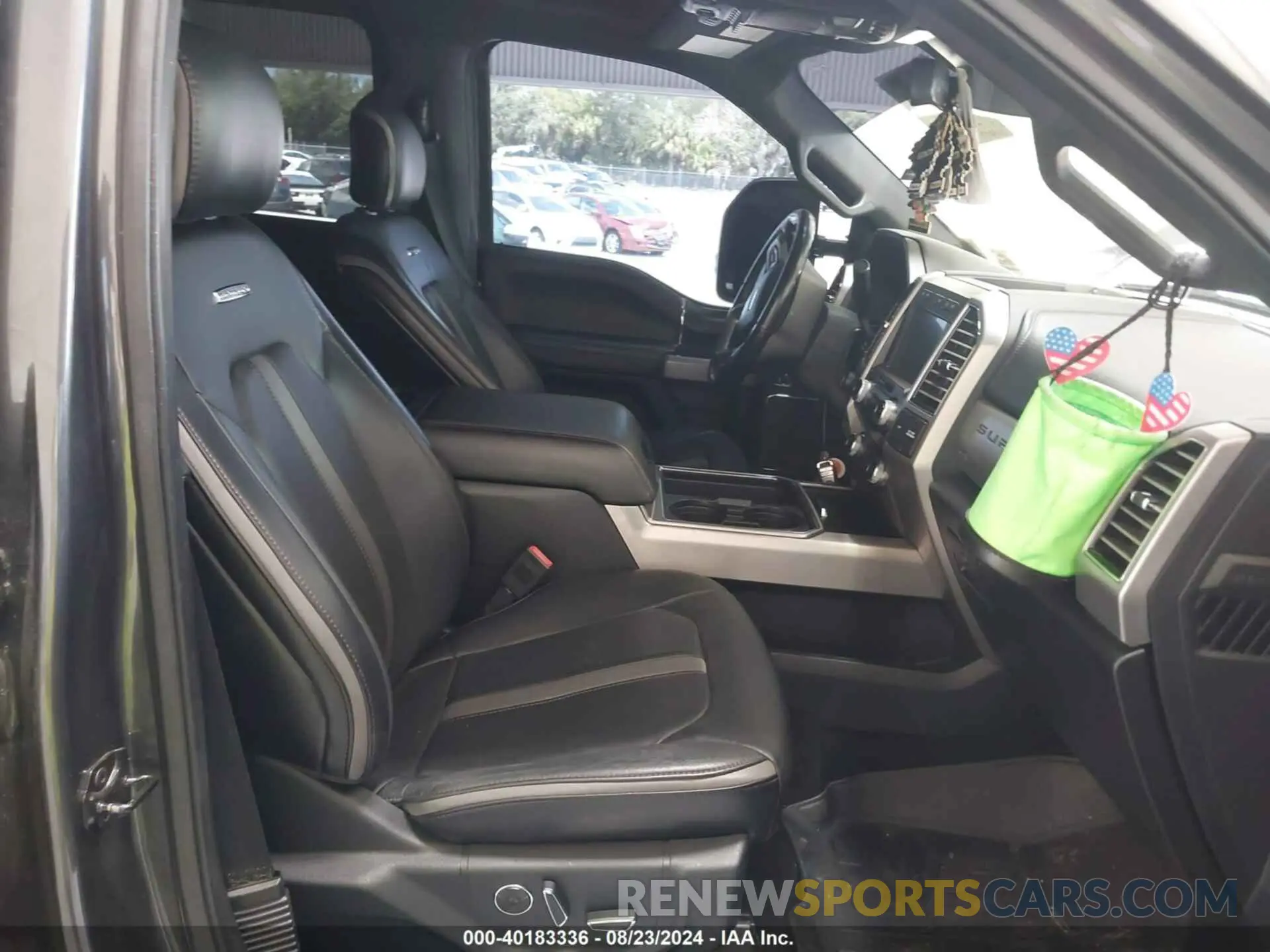 5 Photograph of a damaged car 1FT7W2BT2KEE12412 FORD F-250 2019