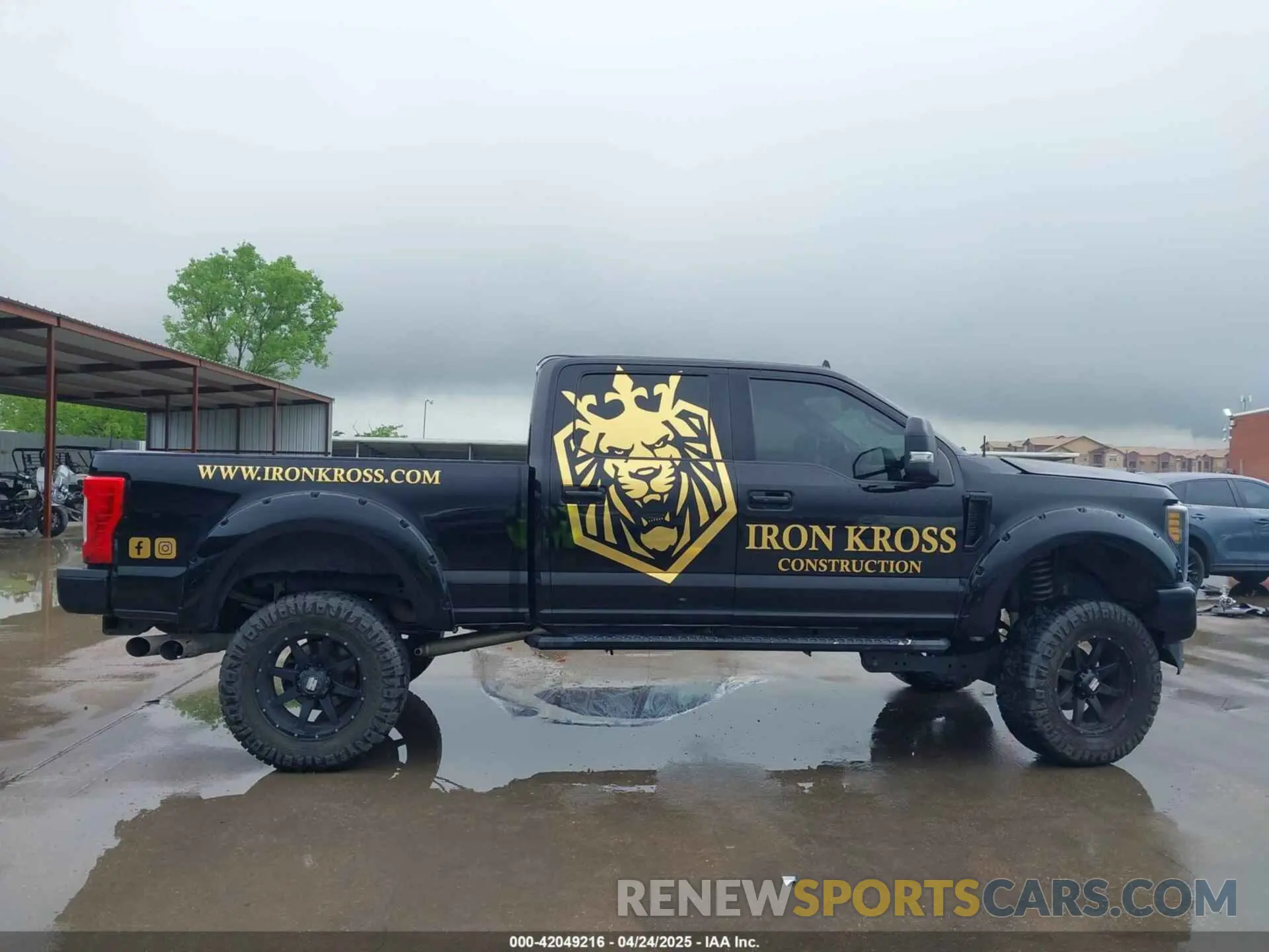 13 Photograph of a damaged car 1FT7W2BT2KEE43529 FORD F-250 2019