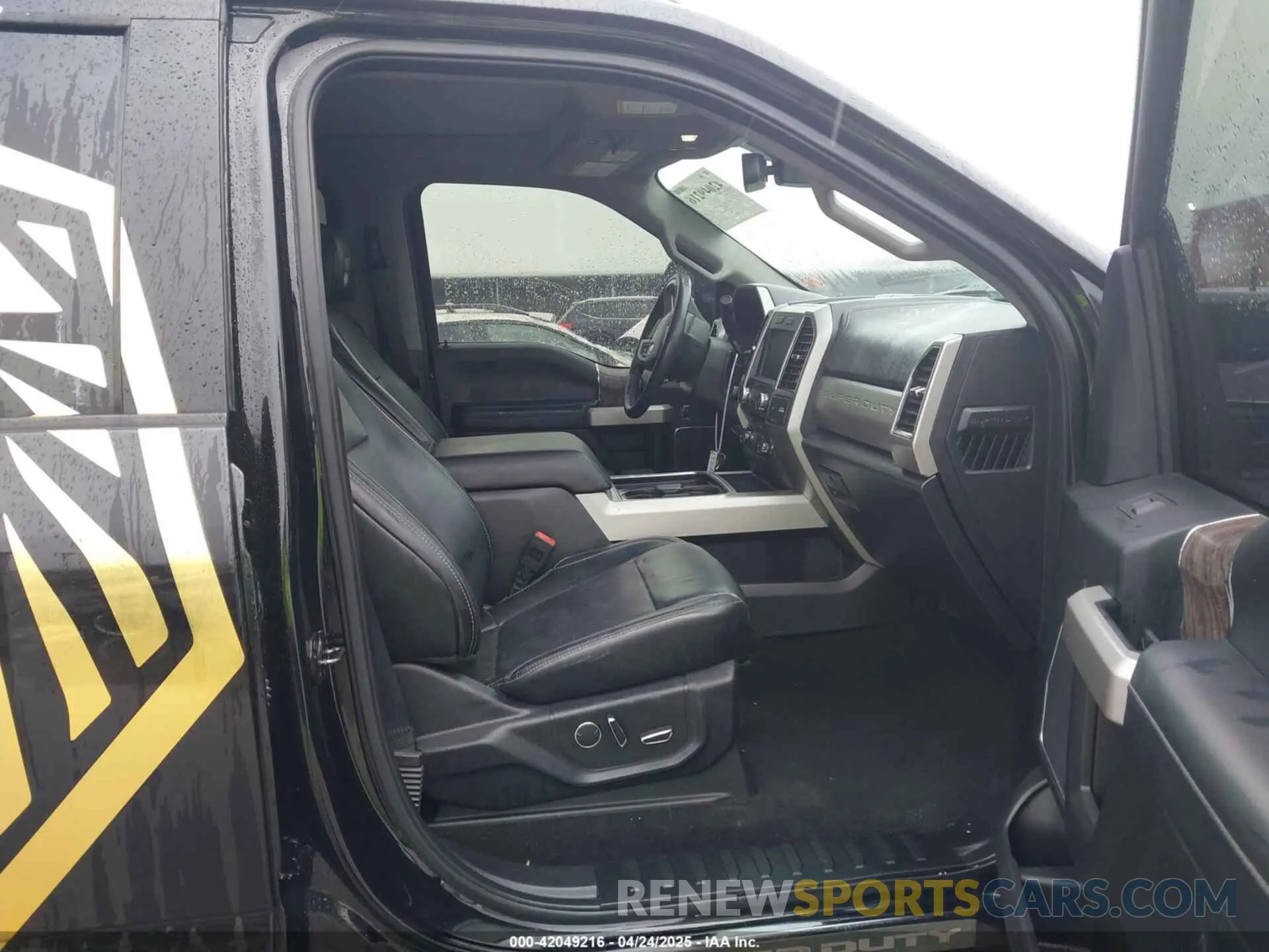 5 Photograph of a damaged car 1FT7W2BT2KEE43529 FORD F-250 2019