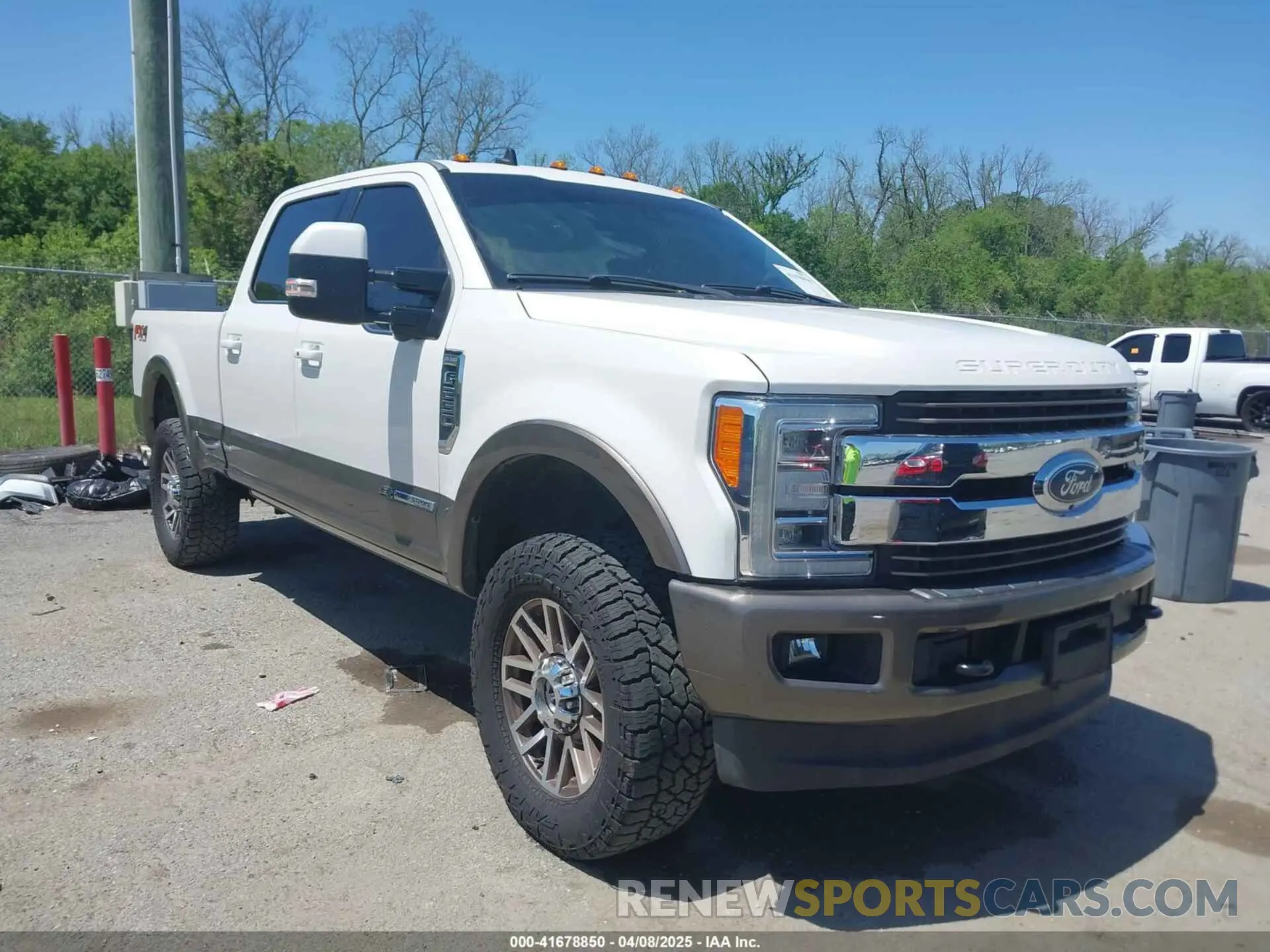 1 Photograph of a damaged car 1FT7W2BT2KEG32312 FORD F-250 2019
