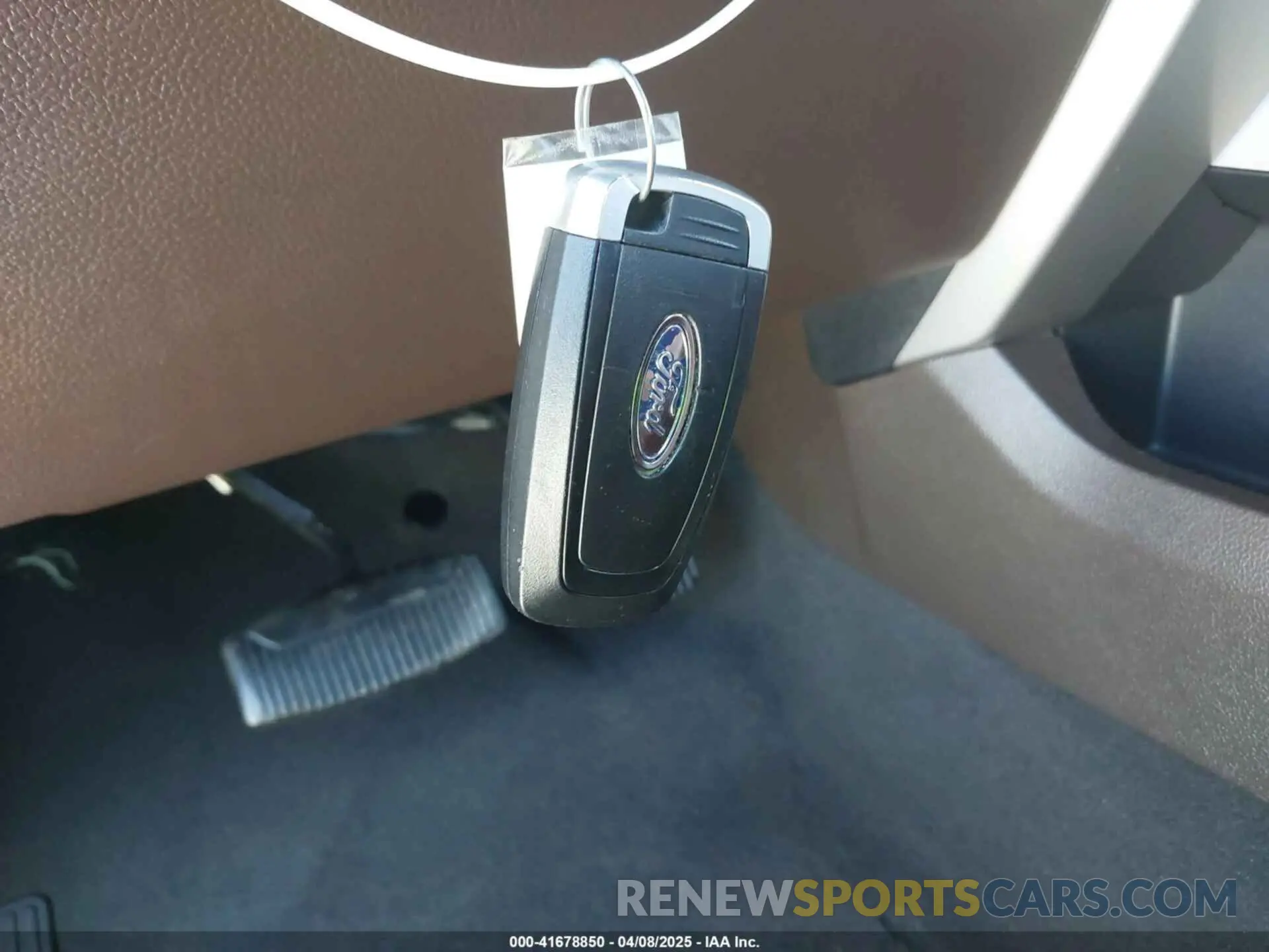 11 Photograph of a damaged car 1FT7W2BT2KEG32312 FORD F-250 2019