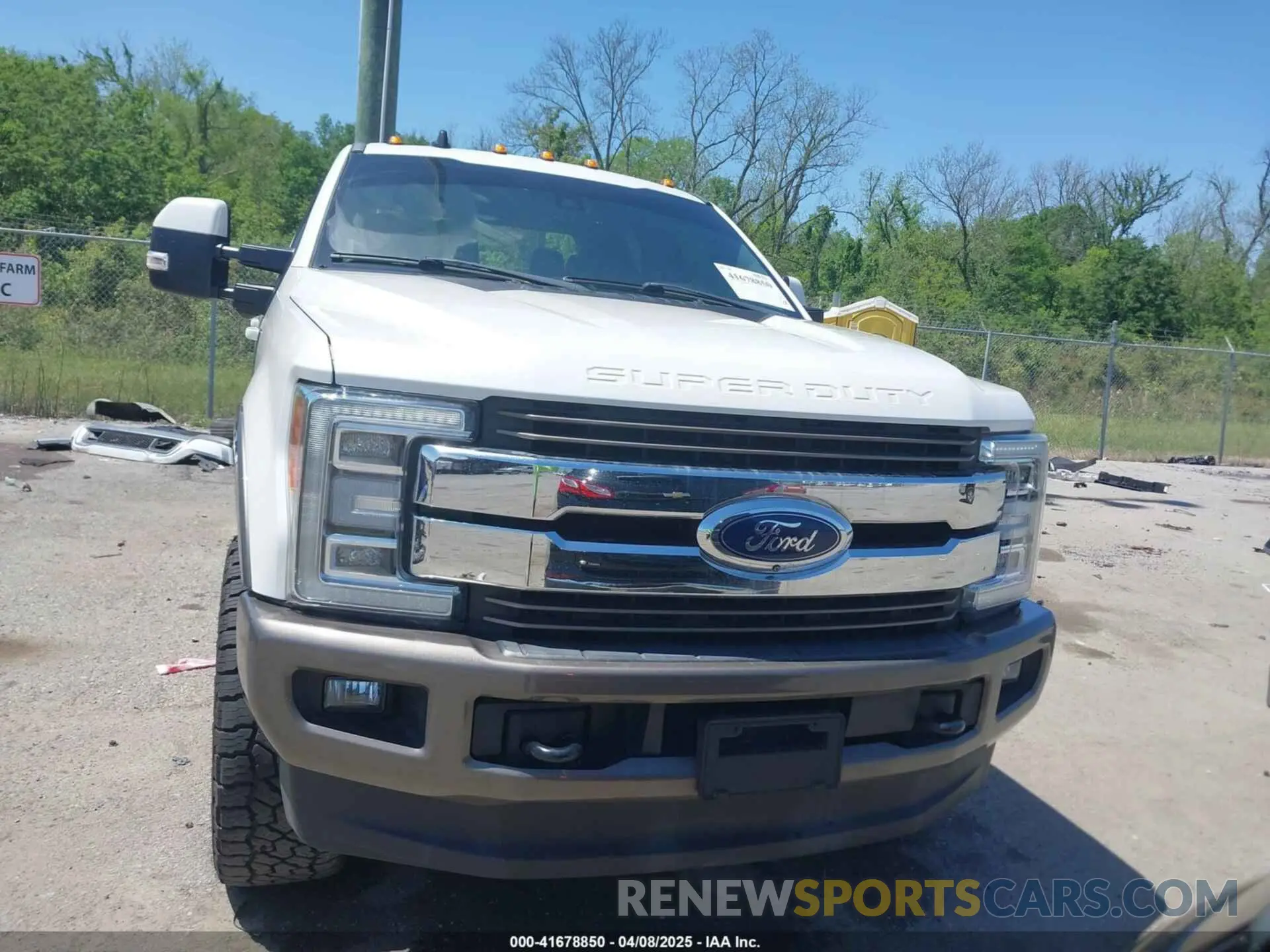 13 Photograph of a damaged car 1FT7W2BT2KEG32312 FORD F-250 2019