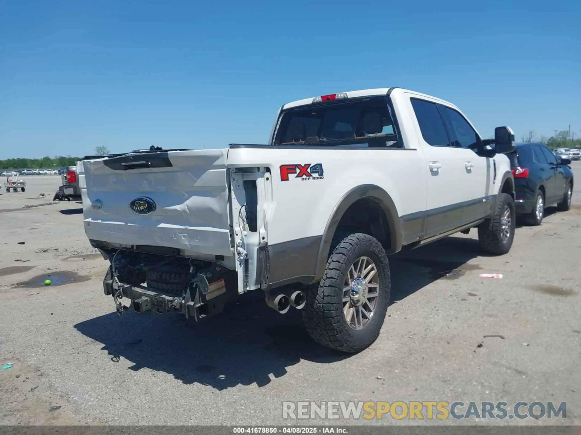 4 Photograph of a damaged car 1FT7W2BT2KEG32312 FORD F-250 2019
