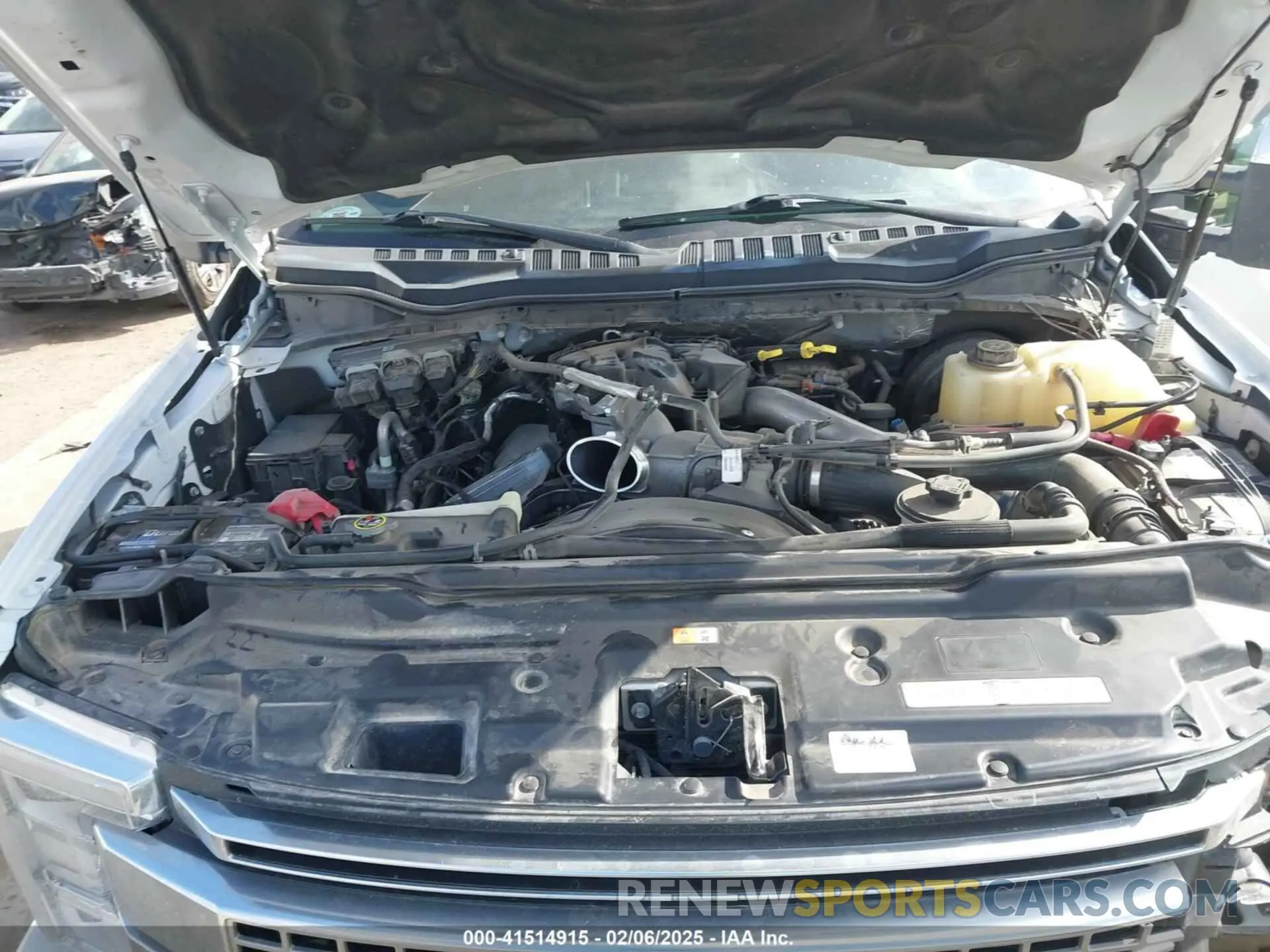 10 Photograph of a damaged car 1FT7W2BT3KEC05382 FORD F-250 2019