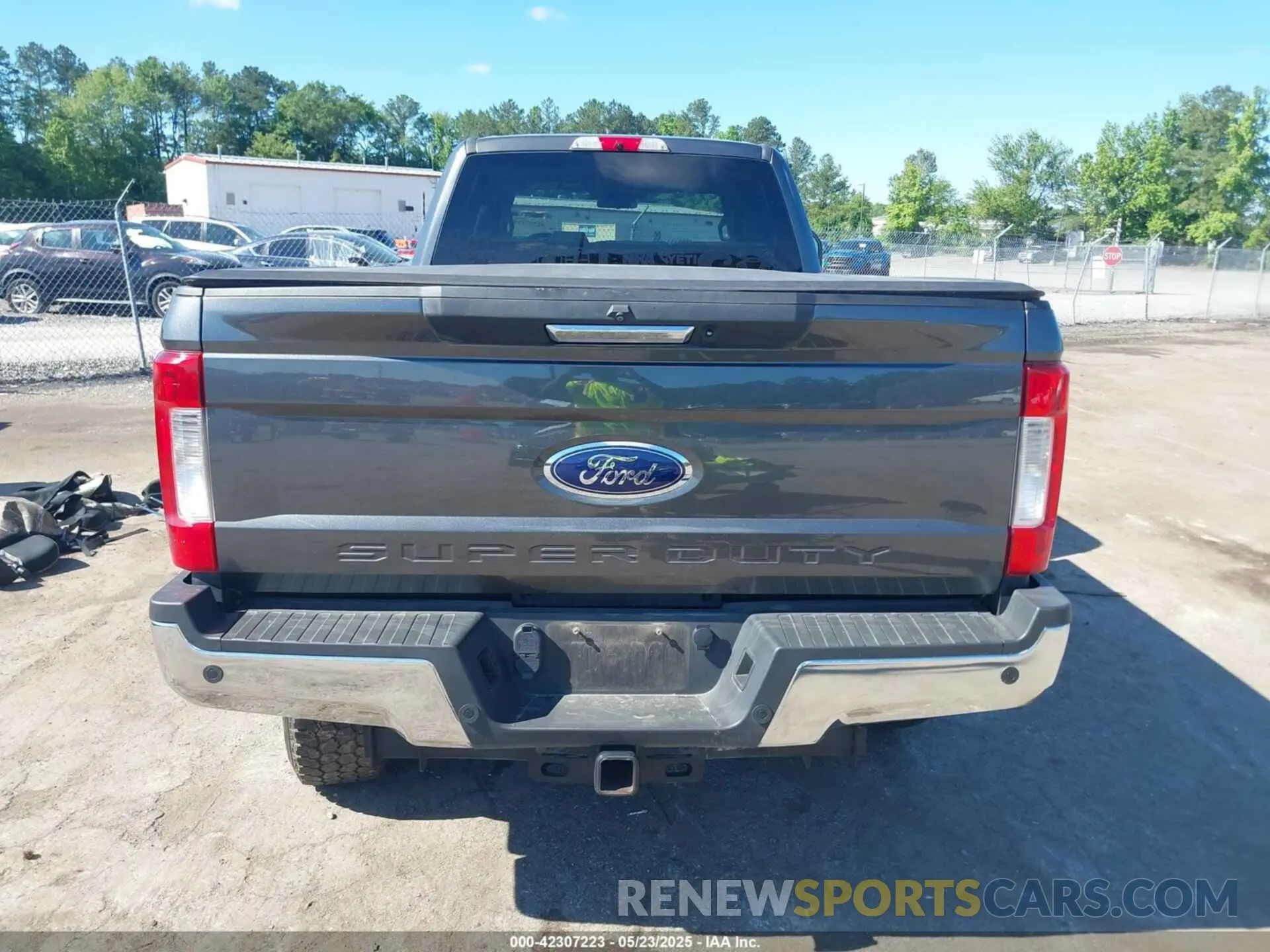 15 Photograph of a damaged car 1FT7W2BT3KED46159 FORD F-250 2019