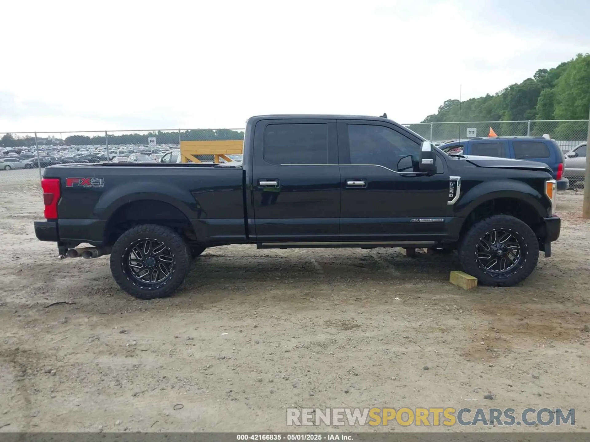 13 Photograph of a damaged car 1FT7W2BT3KED98410 FORD F-250 2019