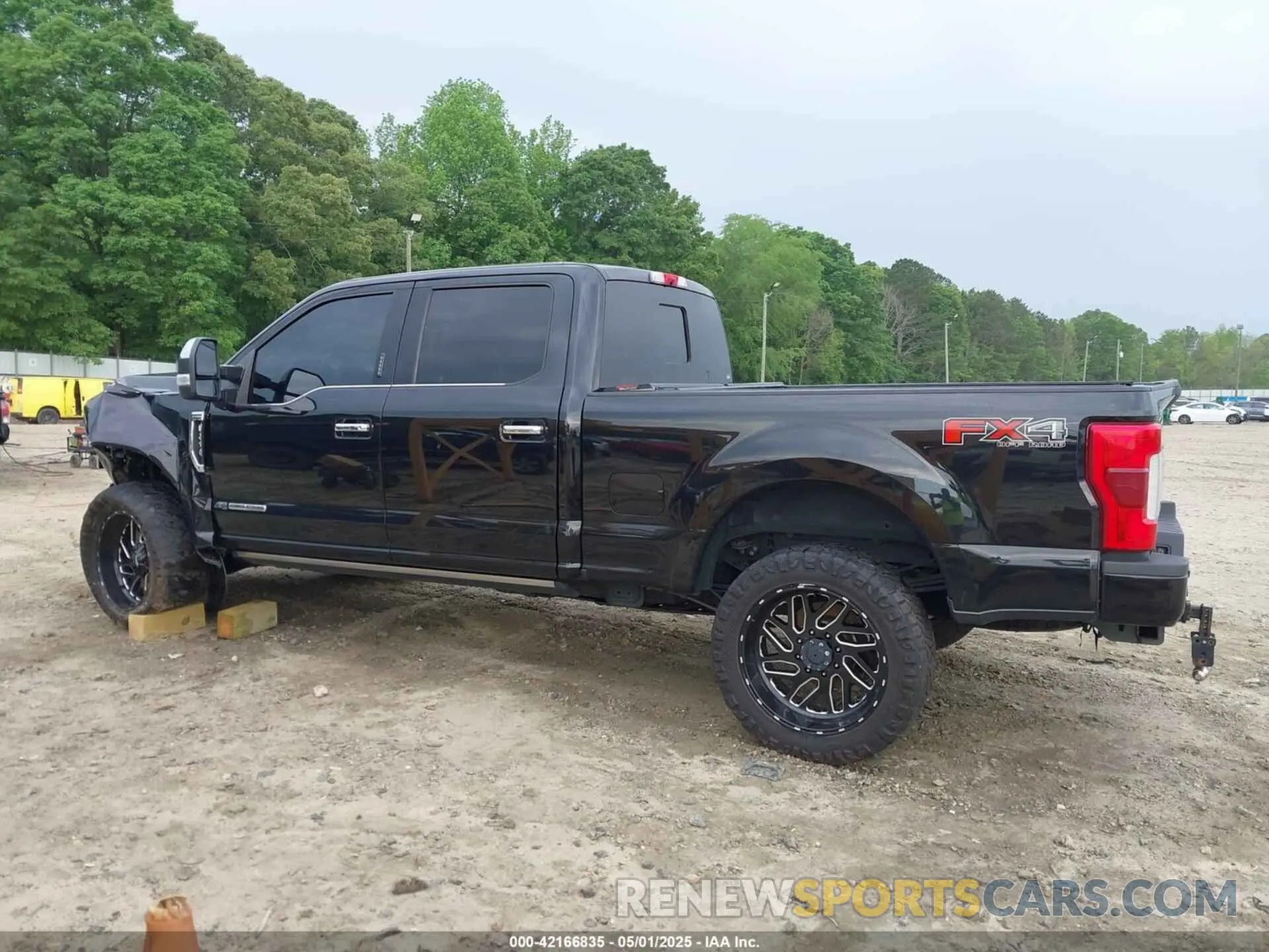 14 Photograph of a damaged car 1FT7W2BT3KED98410 FORD F-250 2019