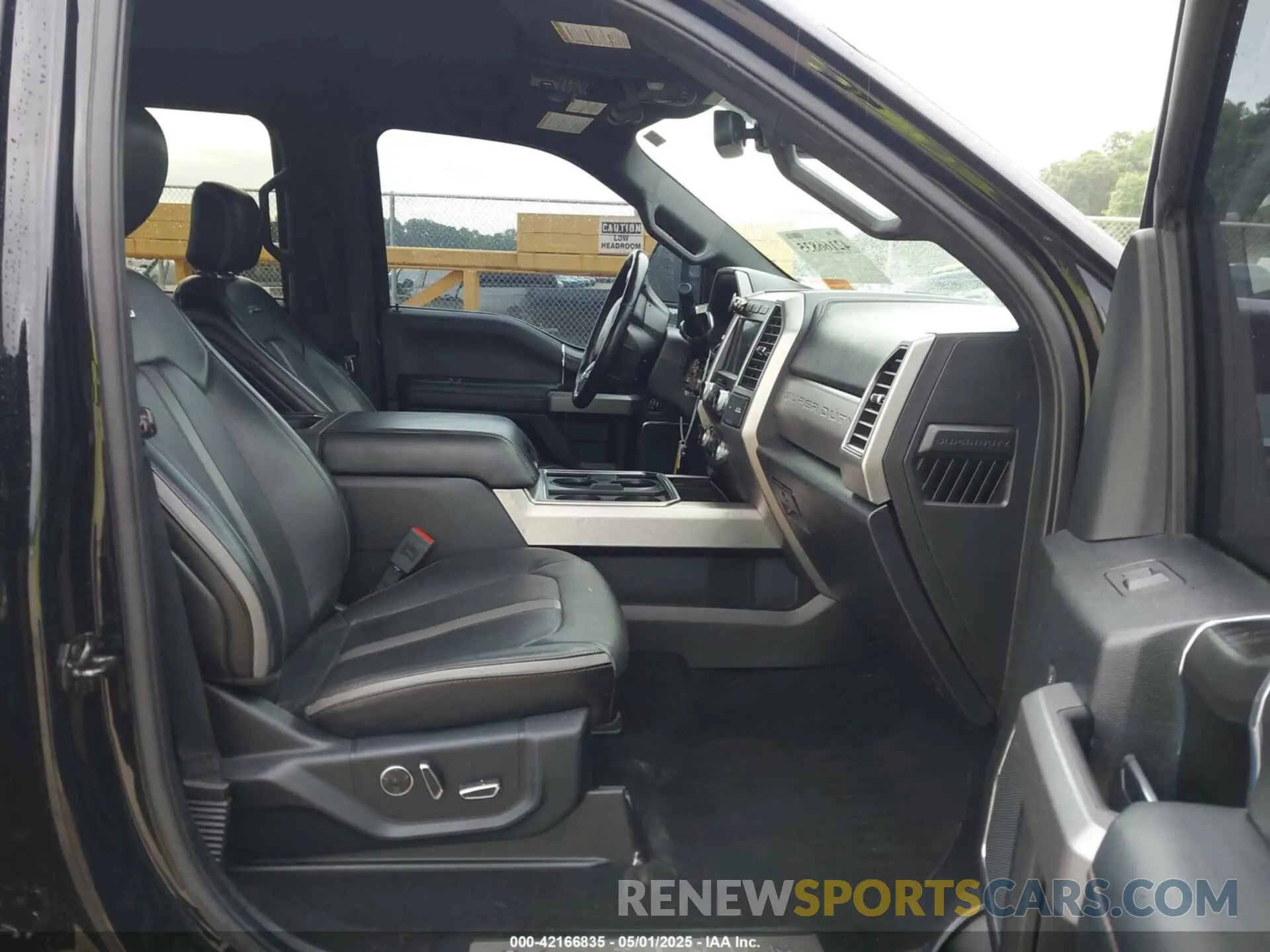 5 Photograph of a damaged car 1FT7W2BT3KED98410 FORD F-250 2019