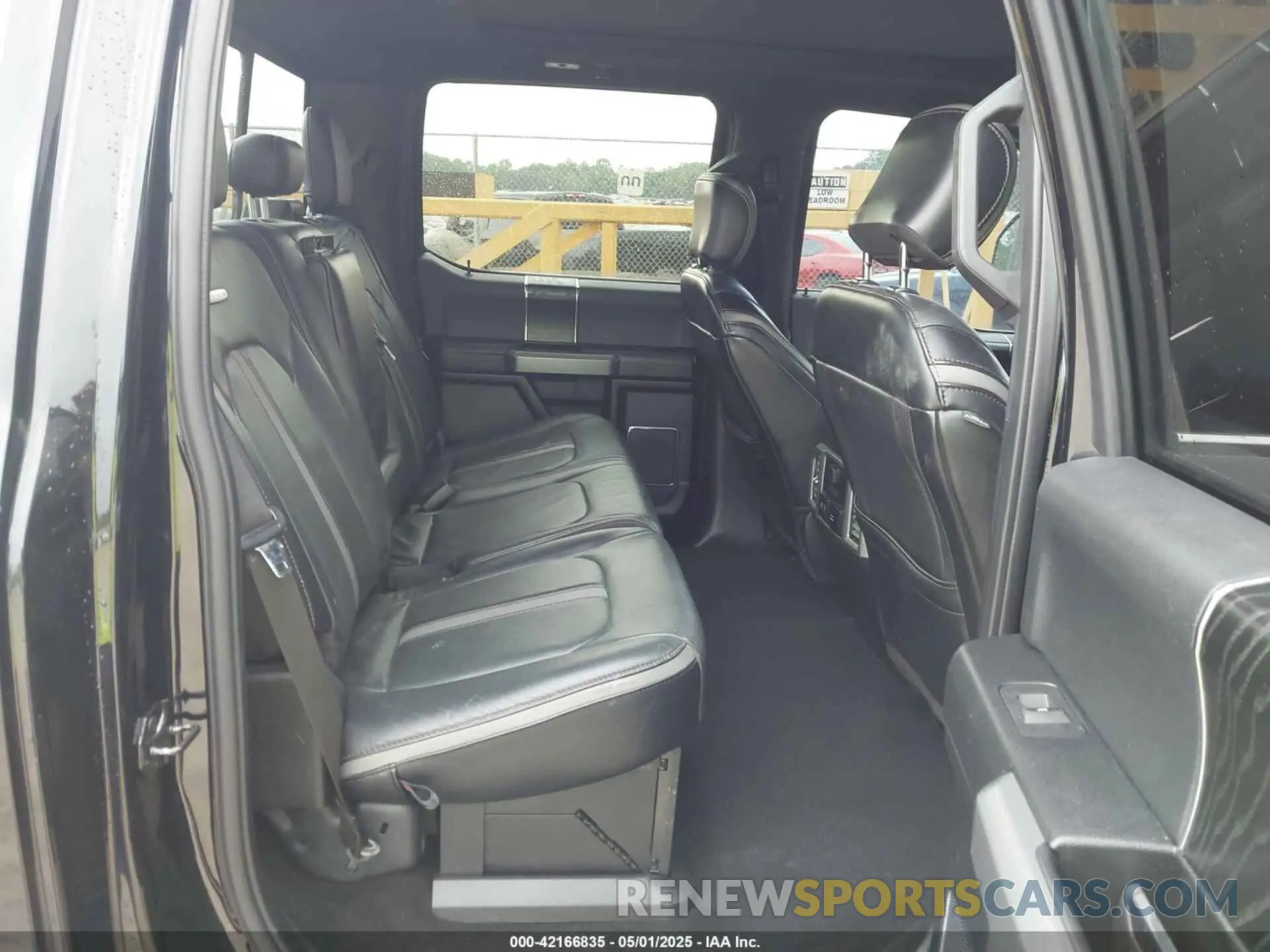 8 Photograph of a damaged car 1FT7W2BT3KED98410 FORD F-250 2019