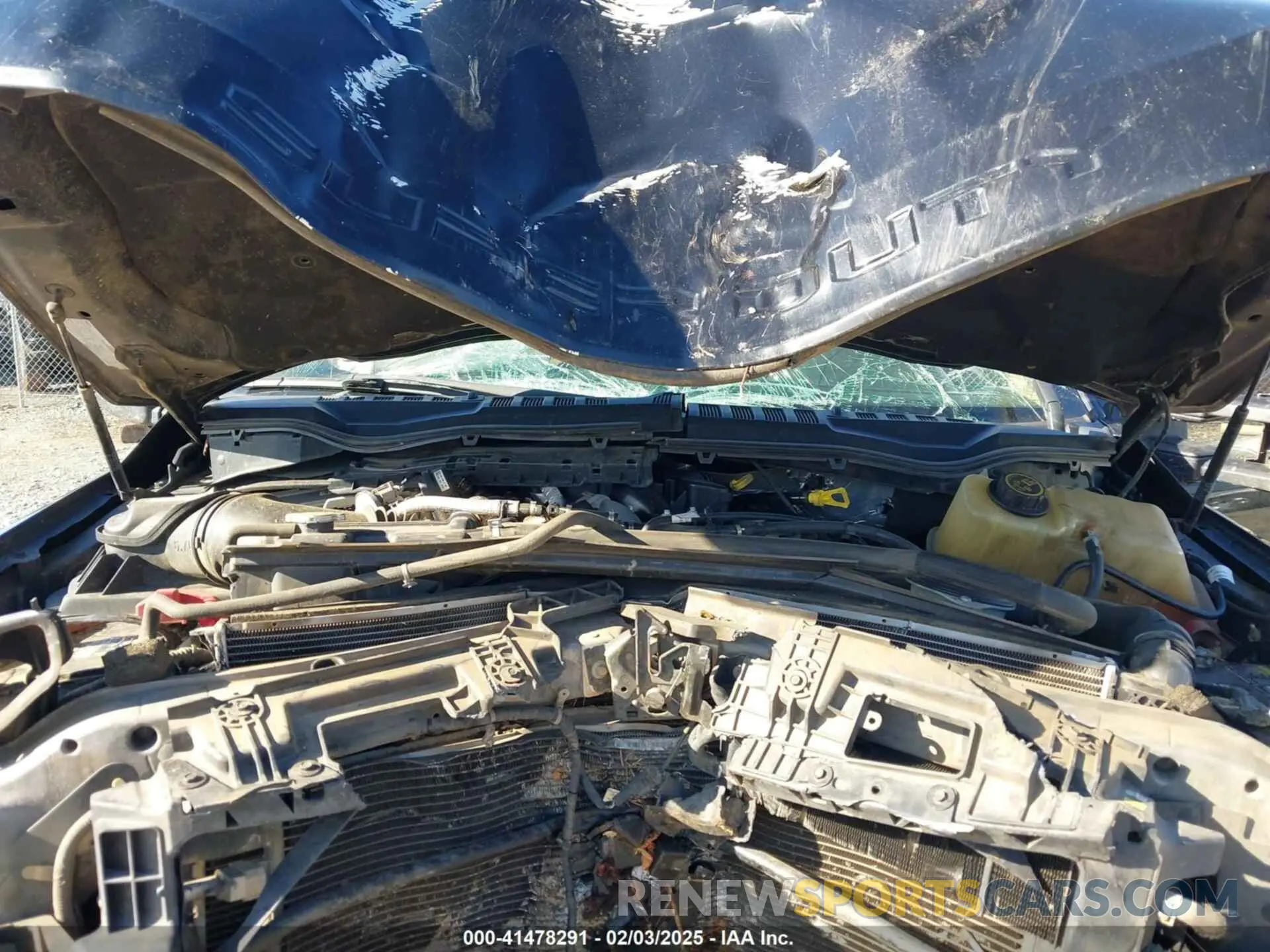 10 Photograph of a damaged car 1FT7W2BT3KEE65605 FORD F-250 2019
