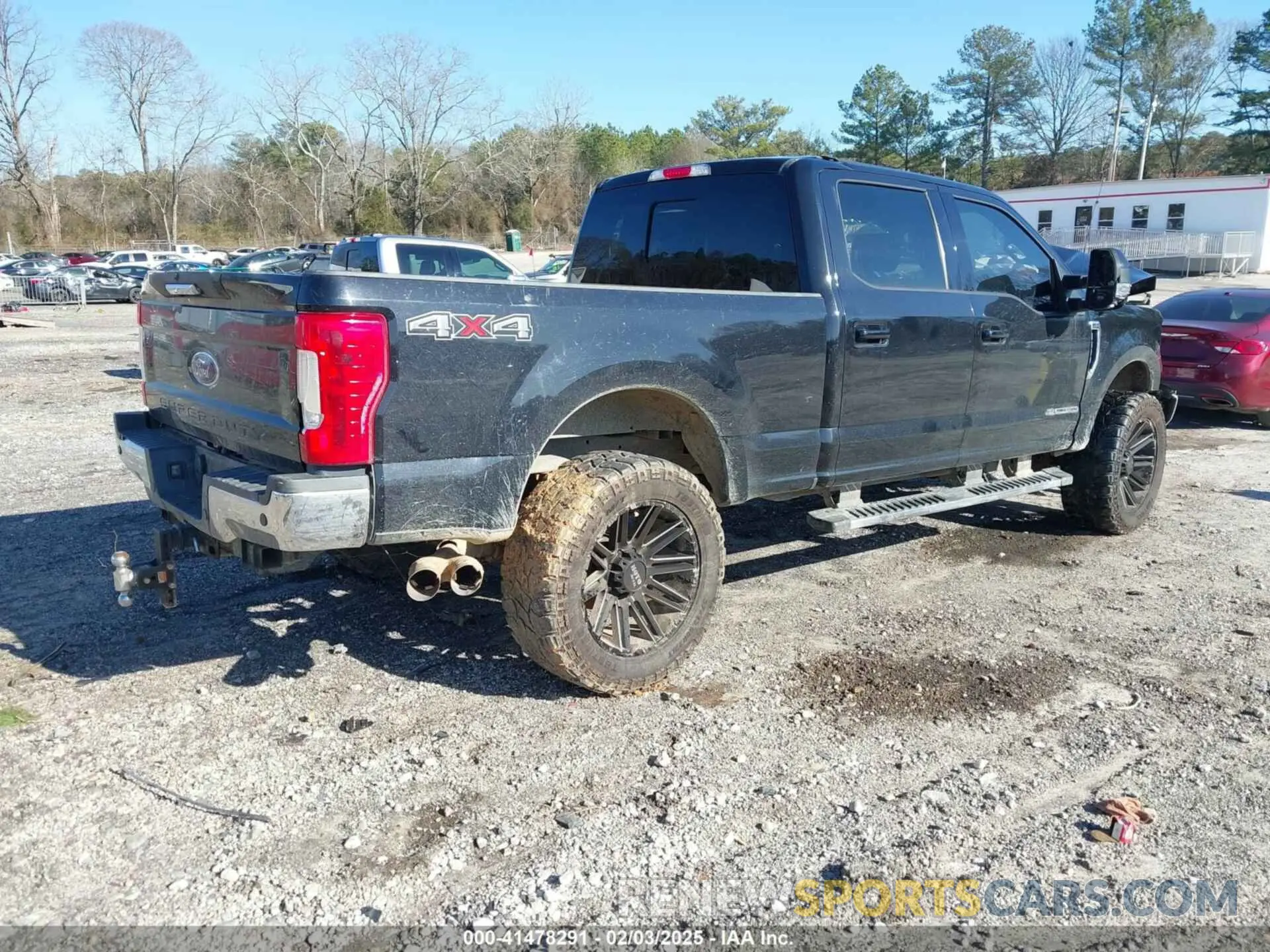4 Photograph of a damaged car 1FT7W2BT3KEE65605 FORD F-250 2019