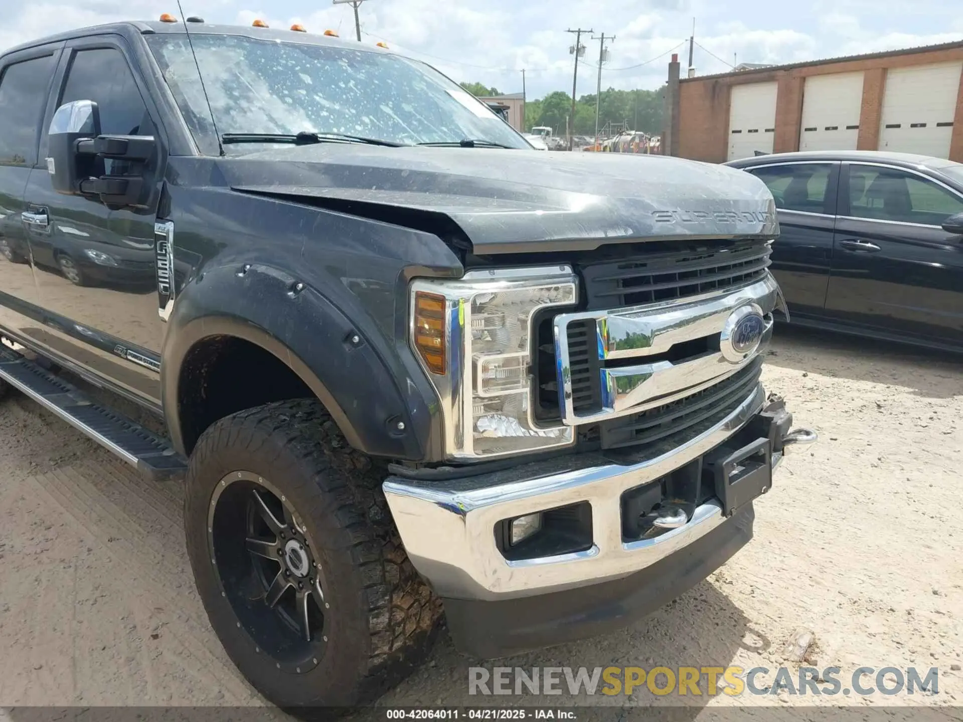 17 Photograph of a damaged car 1FT7W2BT4KEC03043 FORD F-250 2019
