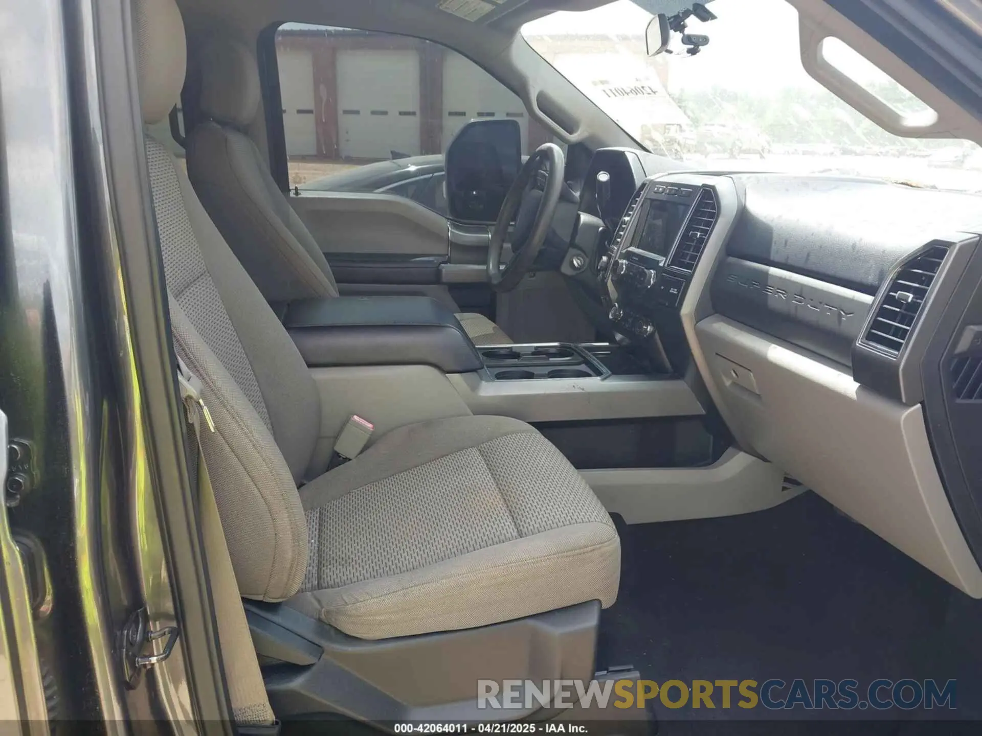 5 Photograph of a damaged car 1FT7W2BT4KEC03043 FORD F-250 2019