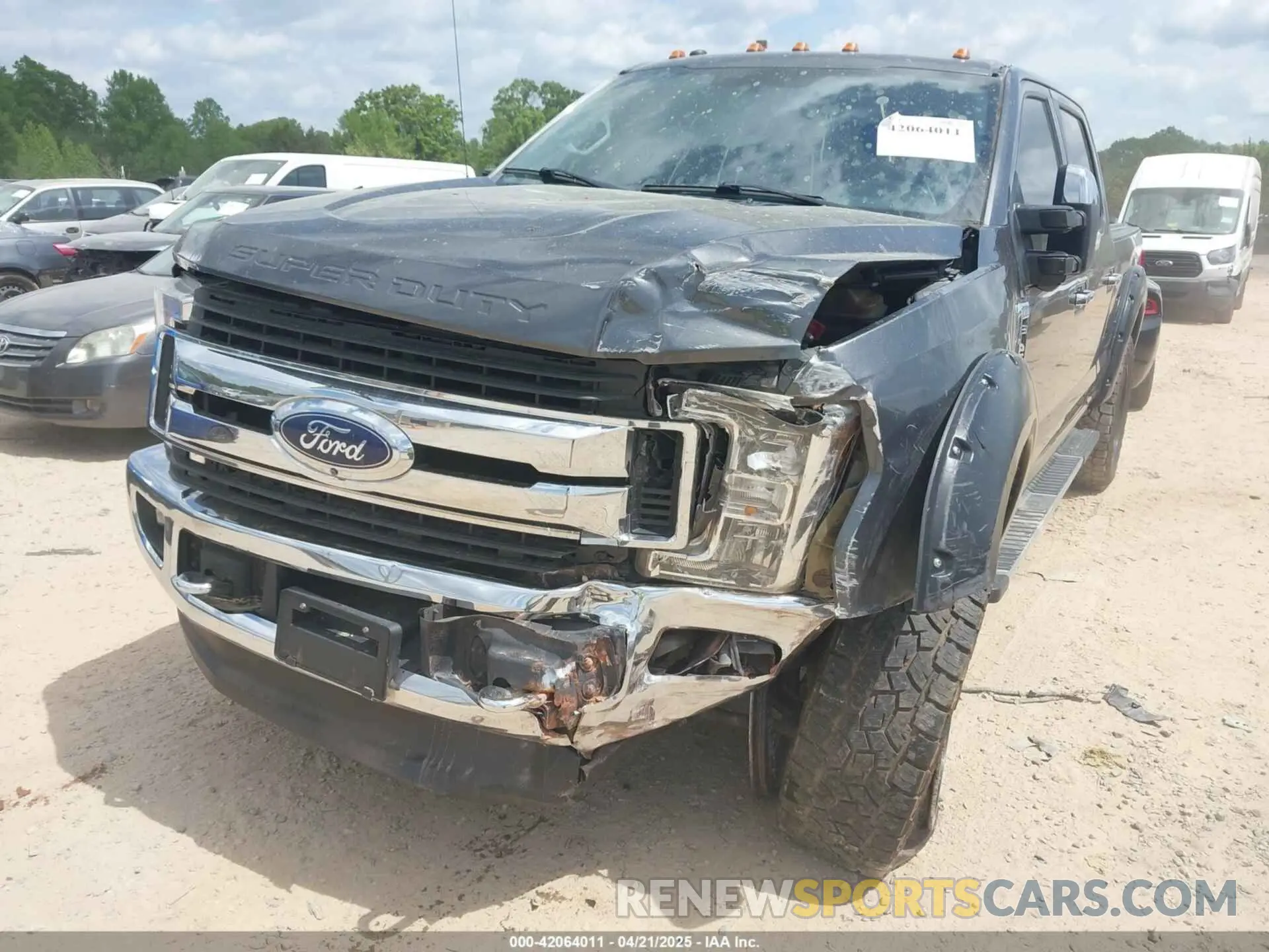 6 Photograph of a damaged car 1FT7W2BT4KEC03043 FORD F-250 2019
