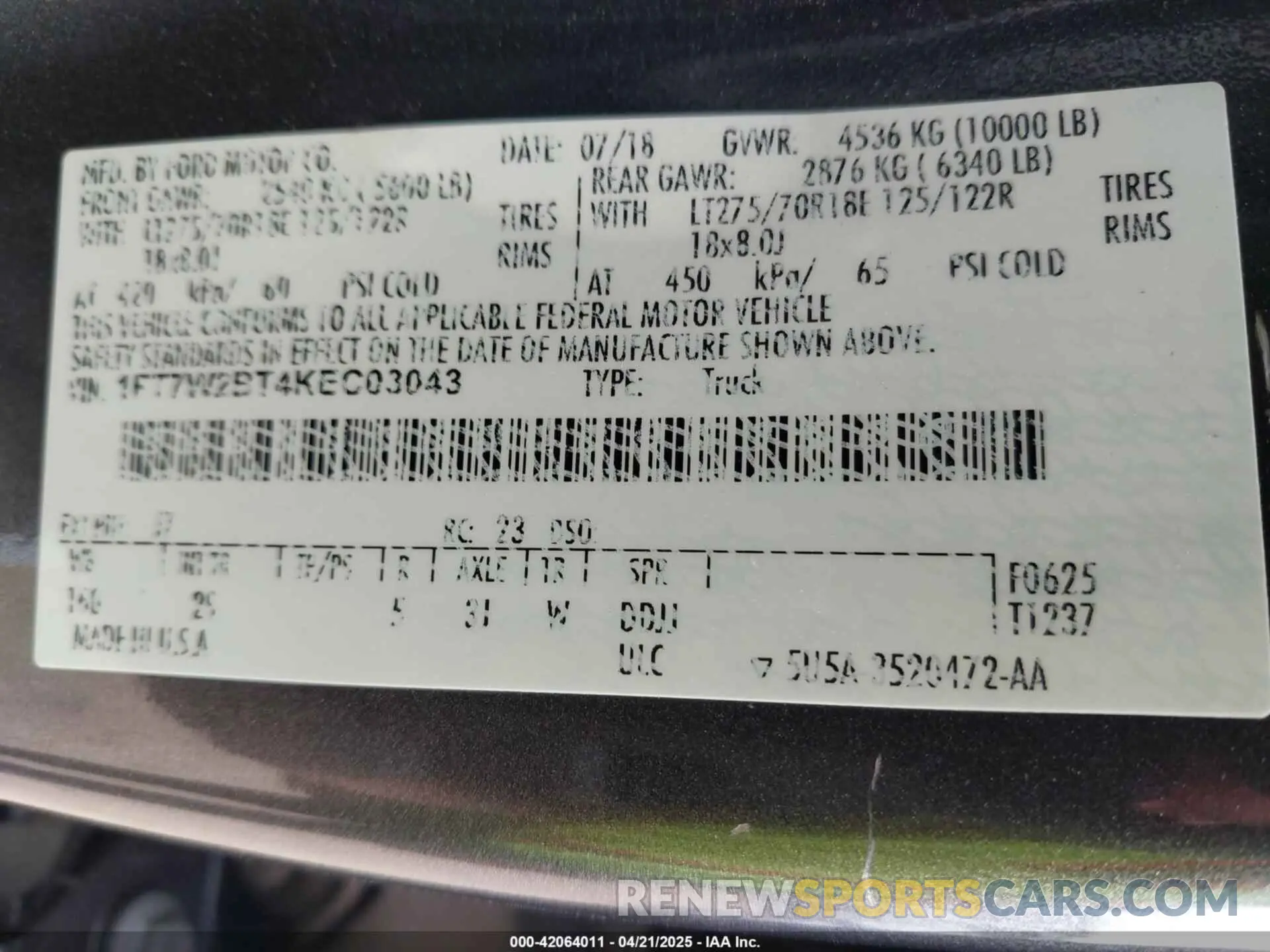 9 Photograph of a damaged car 1FT7W2BT4KEC03043 FORD F-250 2019