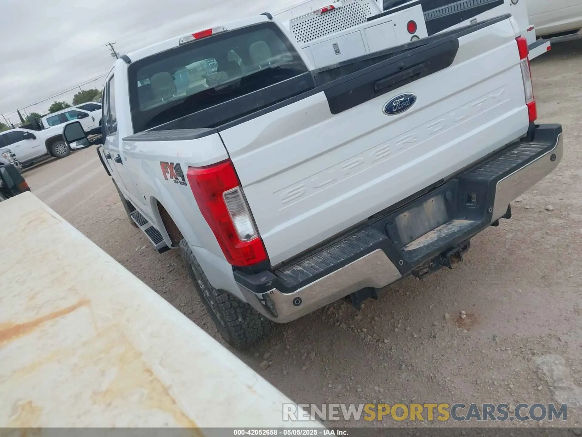 3 Photograph of a damaged car 1FT7W2BT4KEC10641 FORD F-250 2019