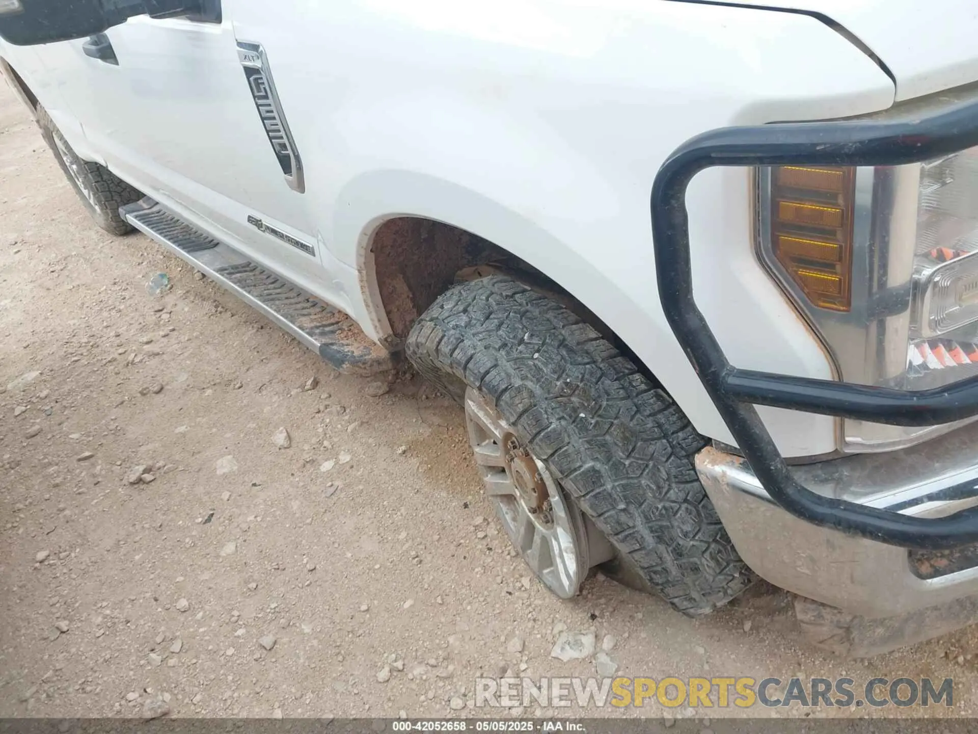 6 Photograph of a damaged car 1FT7W2BT4KEC10641 FORD F-250 2019