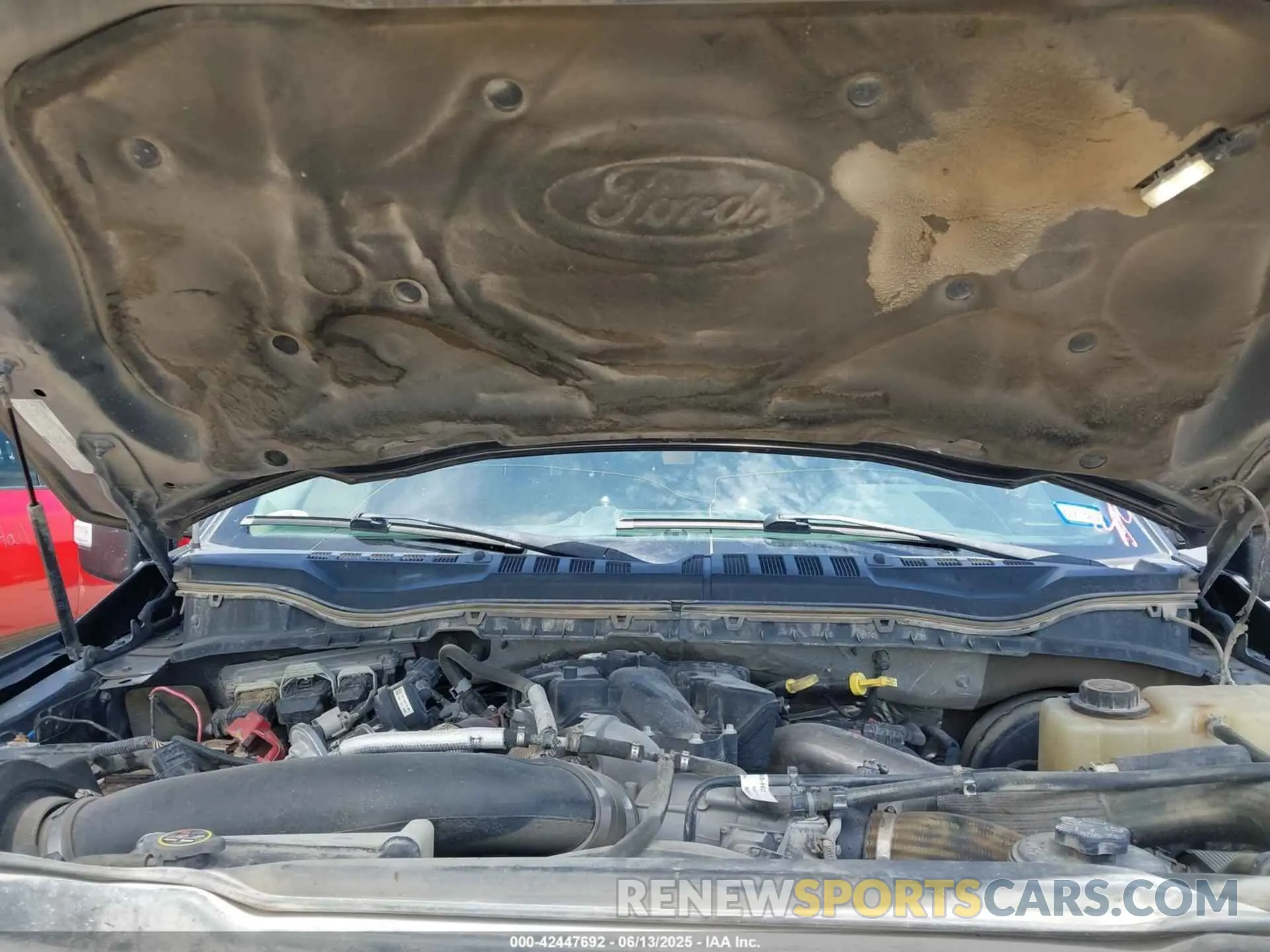 10 Photograph of a damaged car 1FT7W2BT4KEC22675 FORD F-250 2019