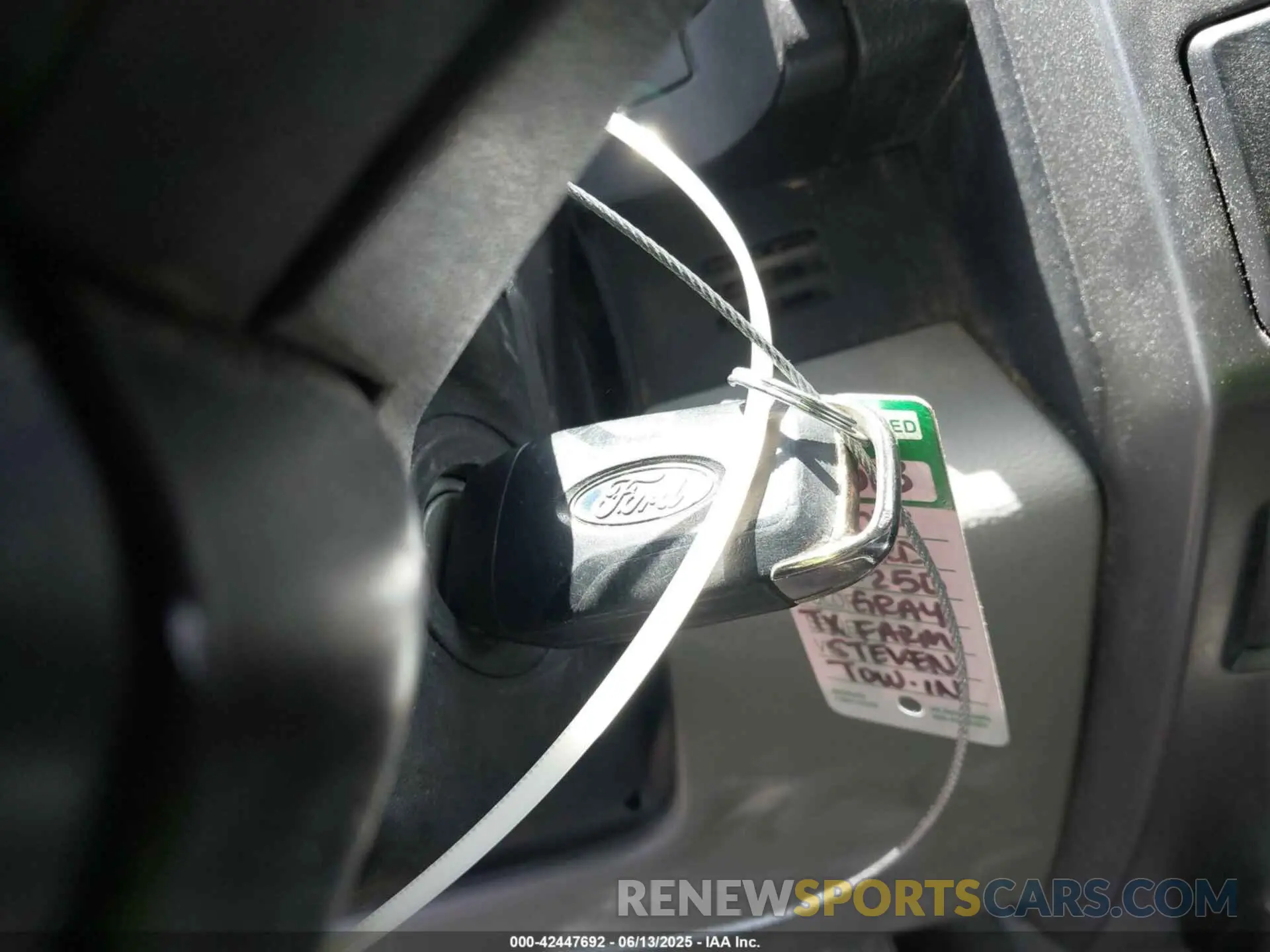 11 Photograph of a damaged car 1FT7W2BT4KEC22675 FORD F-250 2019
