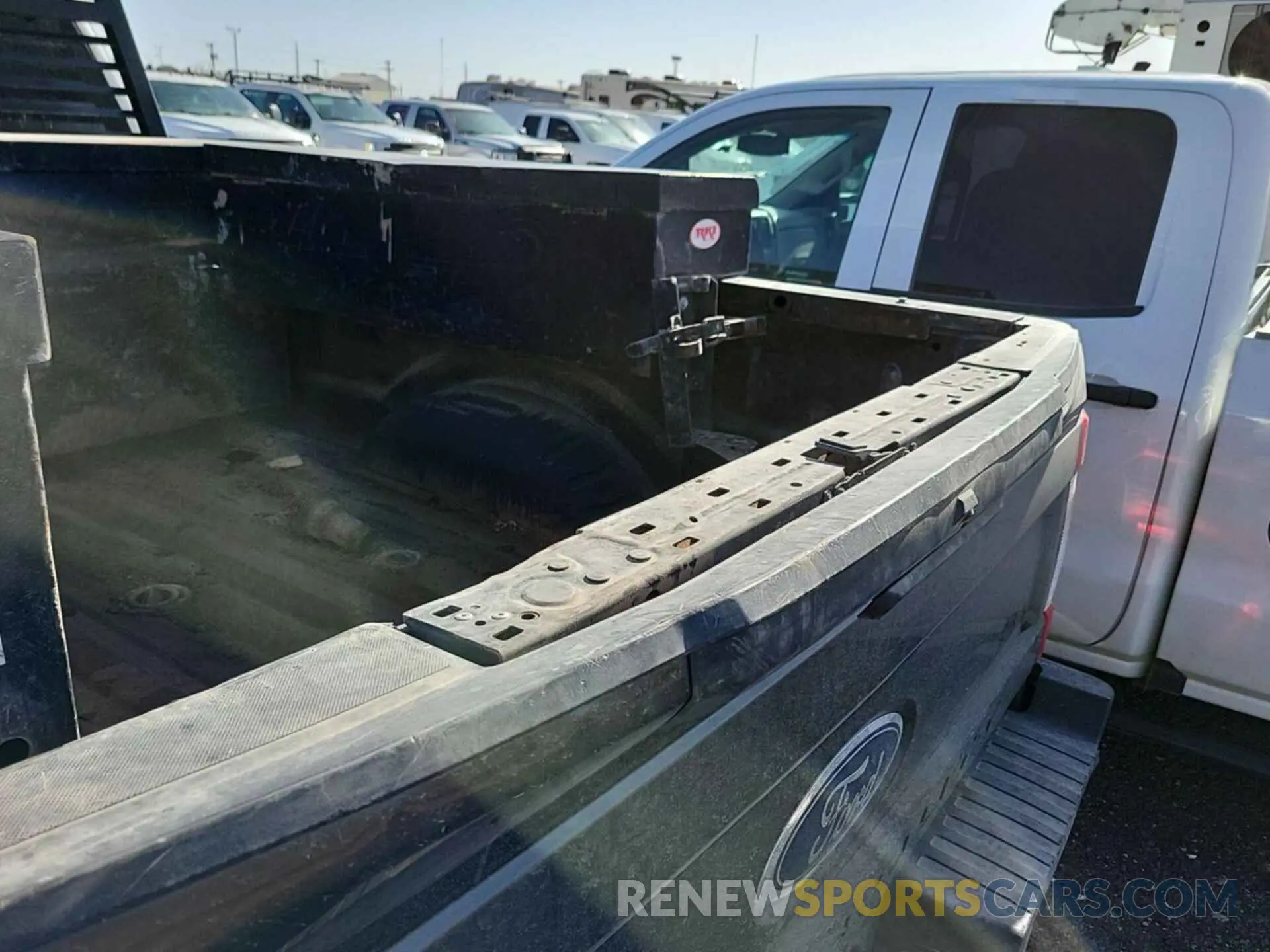 5 Photograph of a damaged car 1FT7W2BT4KEC61721 FORD F-250 2019