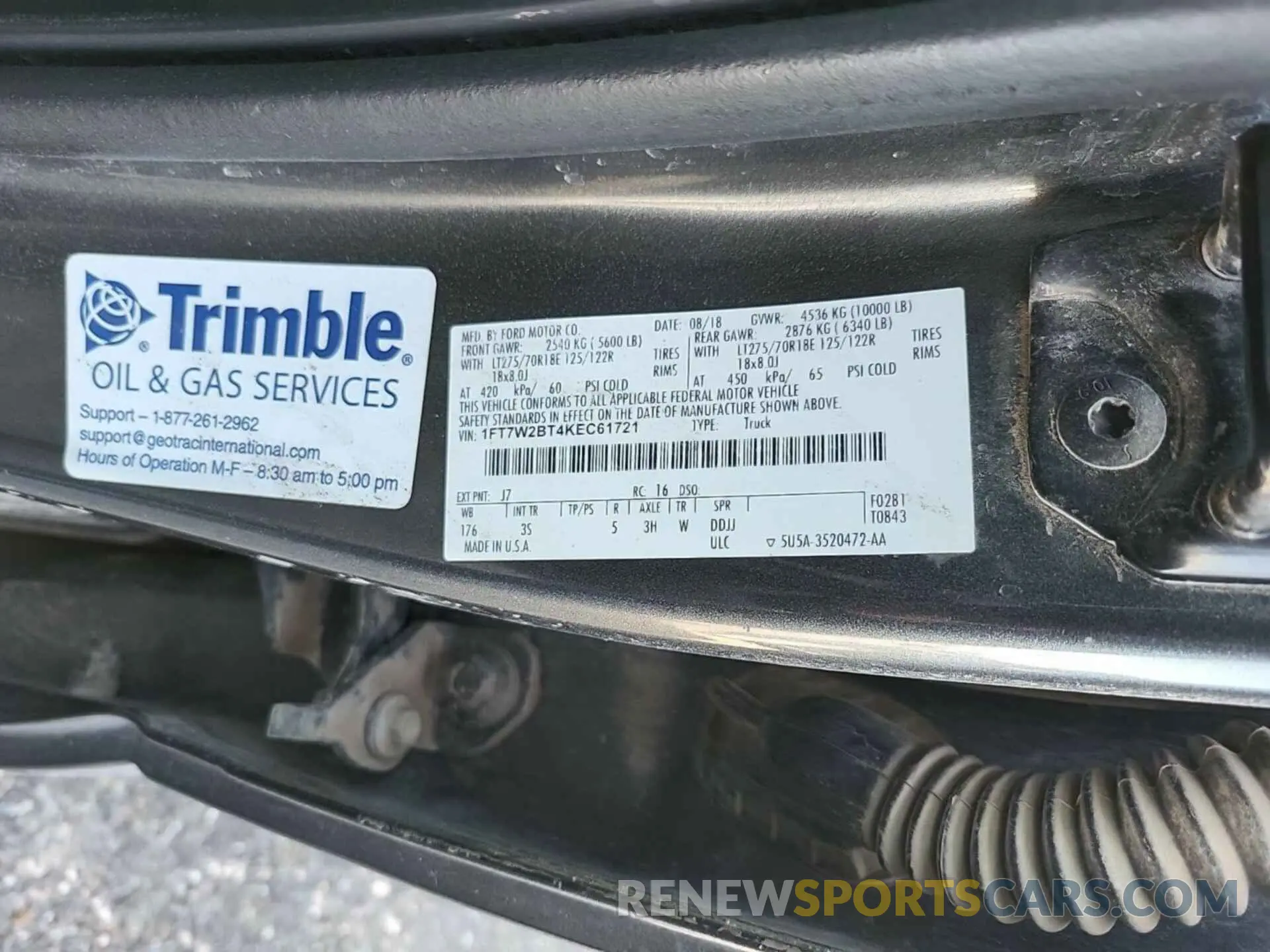 8 Photograph of a damaged car 1FT7W2BT4KEC61721 FORD F-250 2019