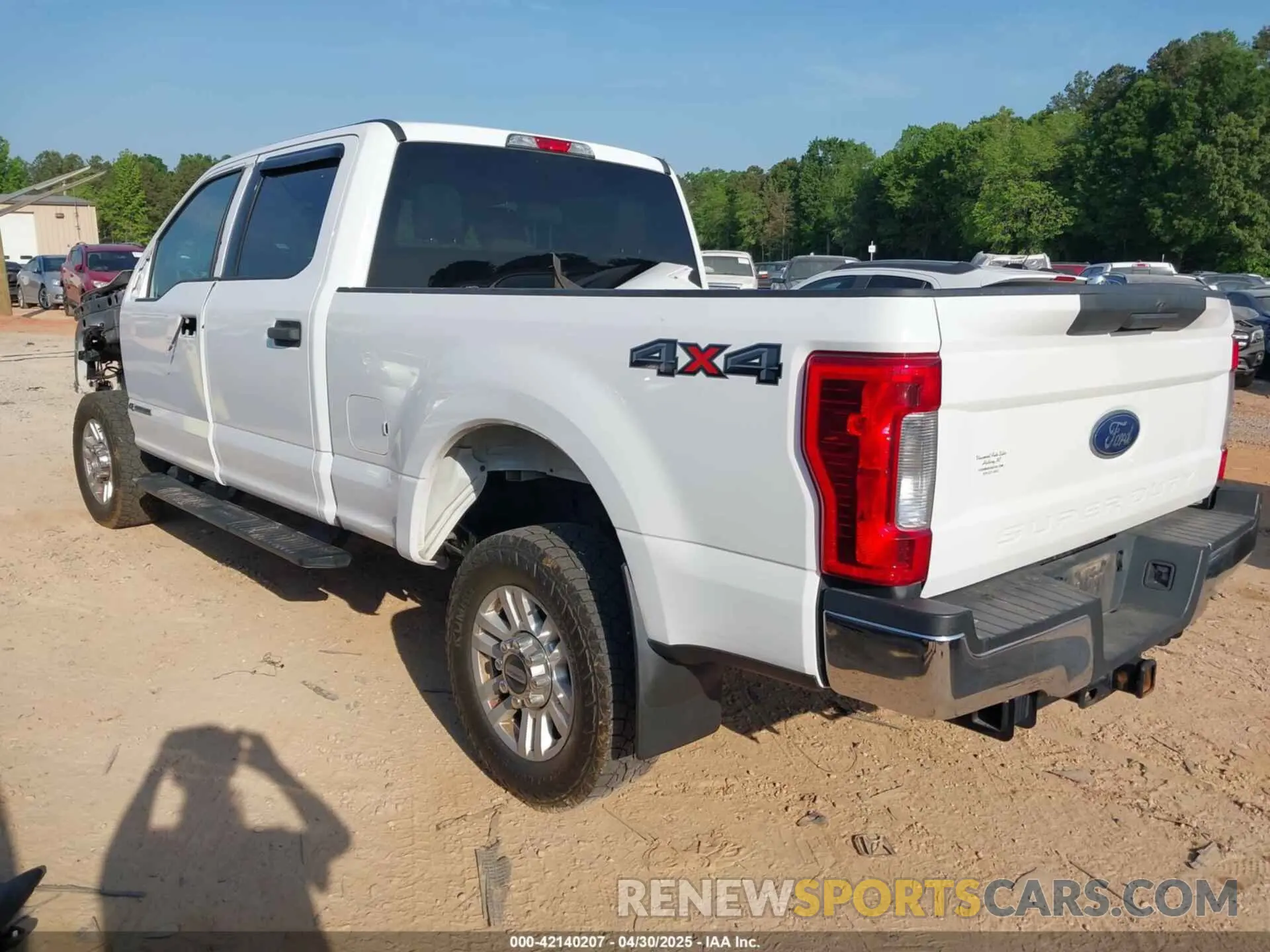 3 Photograph of a damaged car 1FT7W2BT4KEE35979 FORD F-250 2019