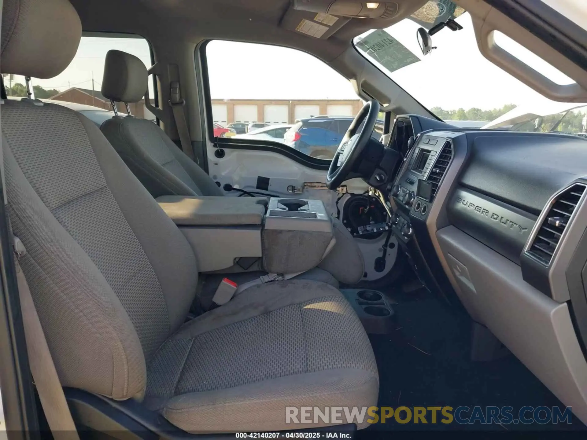5 Photograph of a damaged car 1FT7W2BT4KEE35979 FORD F-250 2019