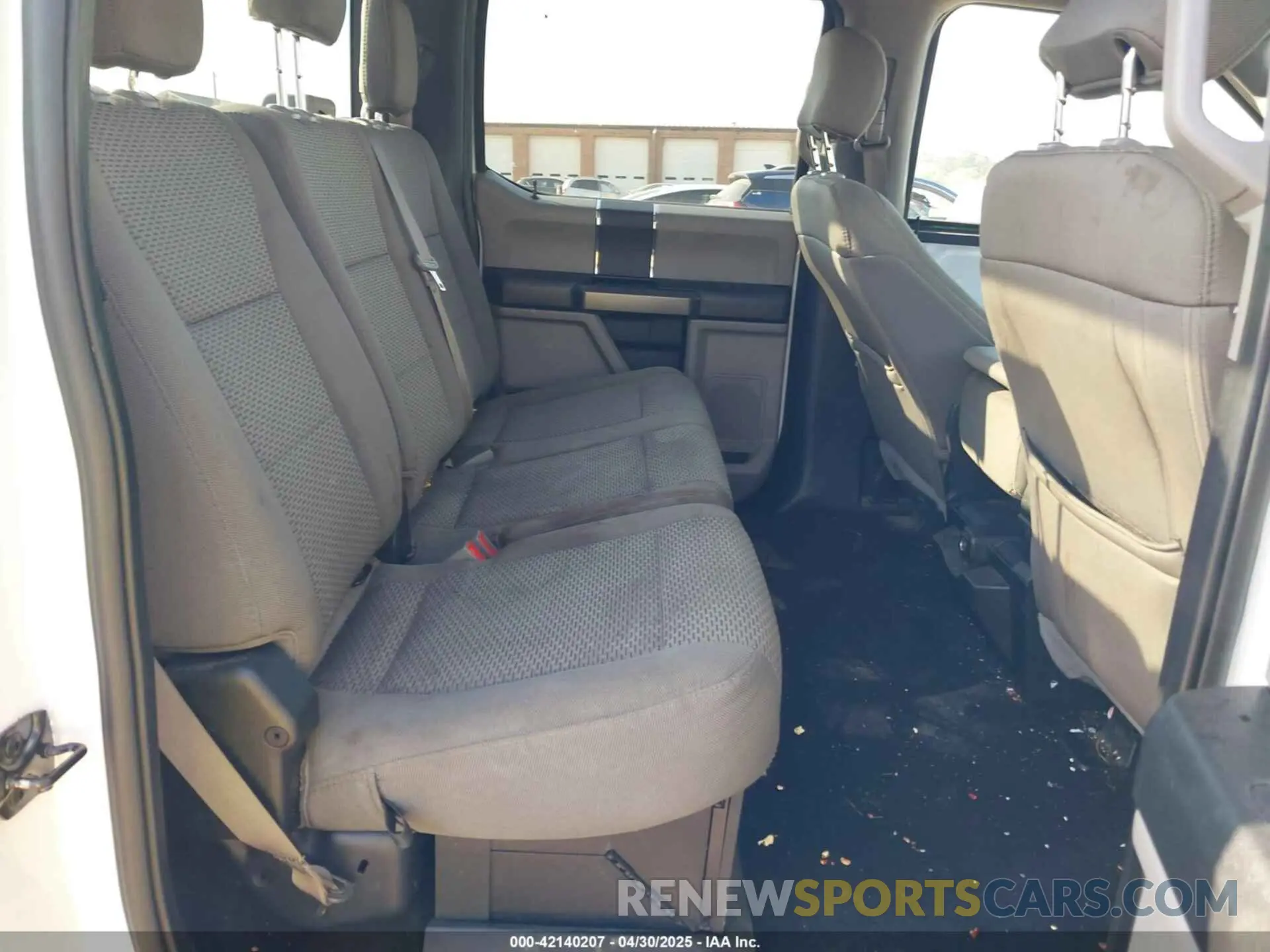 8 Photograph of a damaged car 1FT7W2BT4KEE35979 FORD F-250 2019