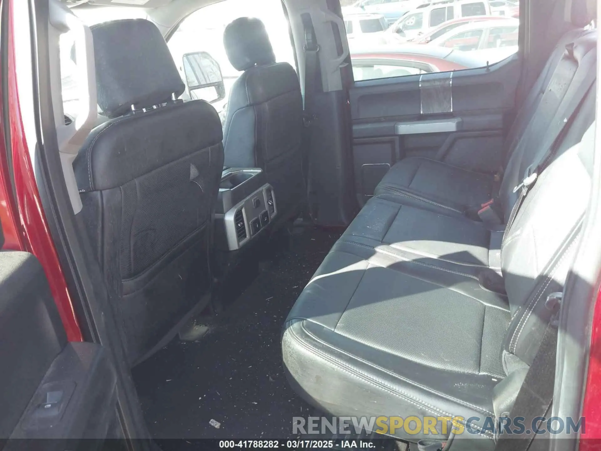 8 Photograph of a damaged car 1FT7W2BT5KEC23656 FORD F-250 2019