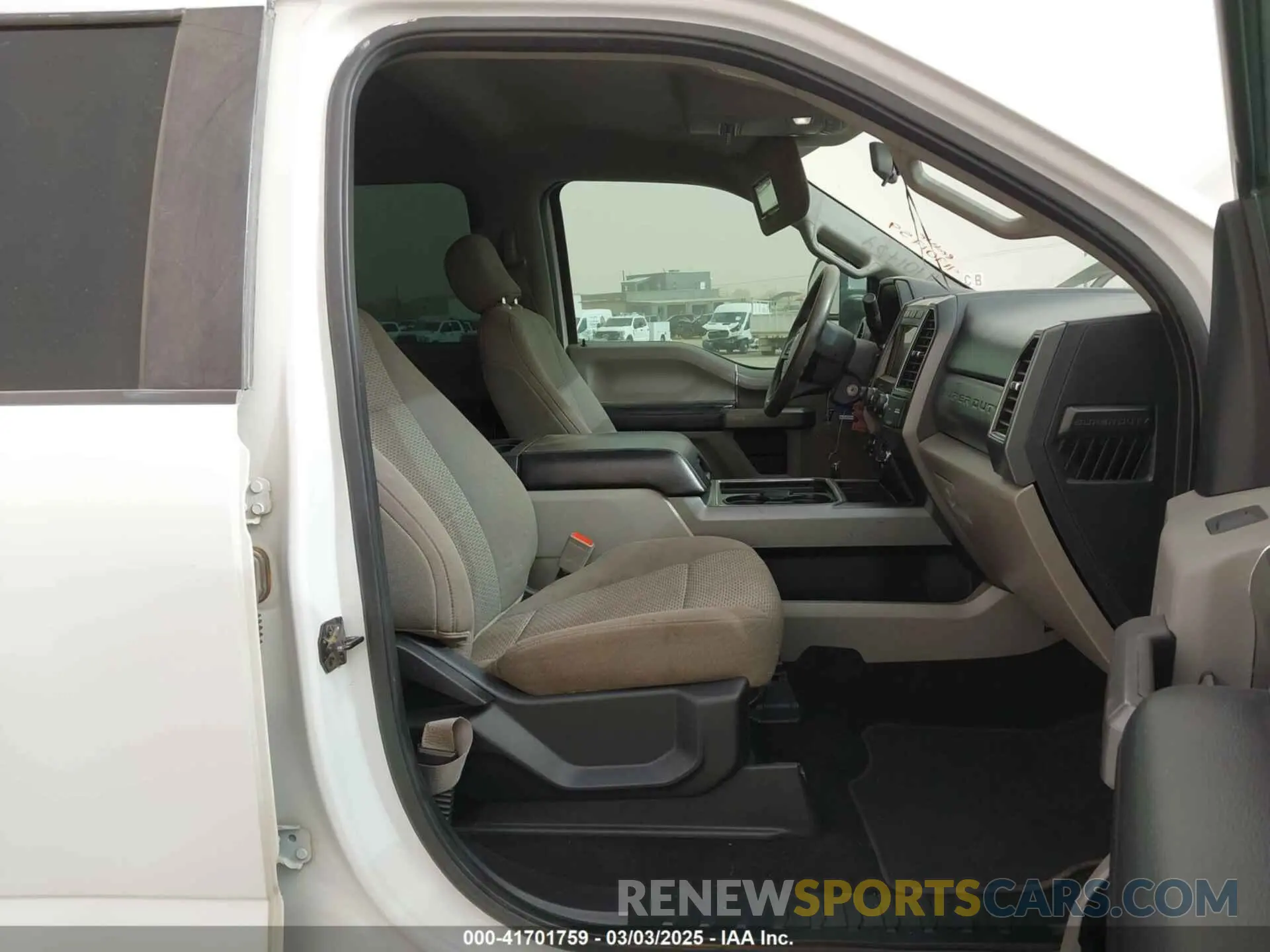 5 Photograph of a damaged car 1FT7W2BT5KEC29389 FORD F-250 2019