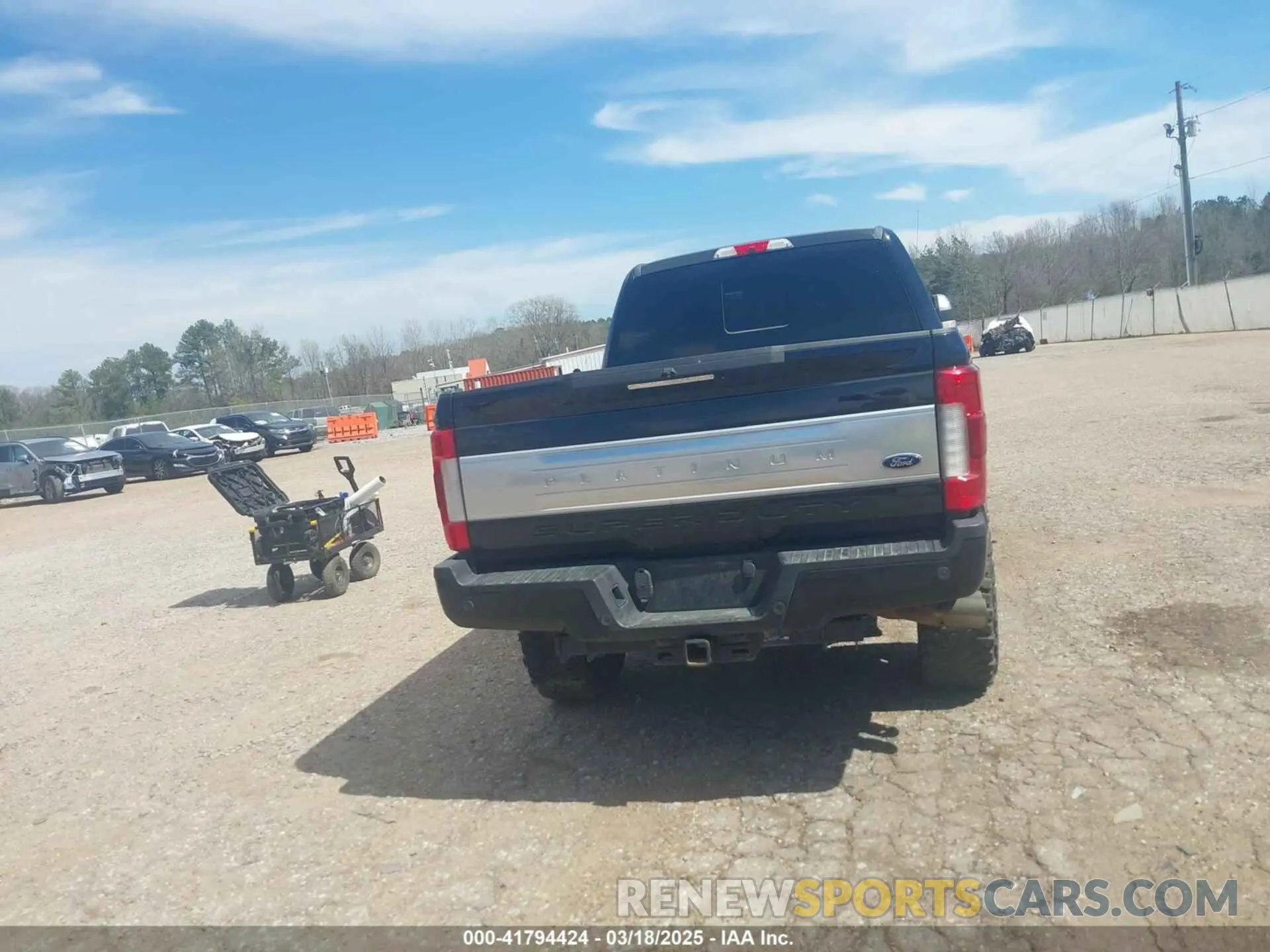 15 Photograph of a damaged car 1FT7W2BT5KEC74493 FORD F-250 2019