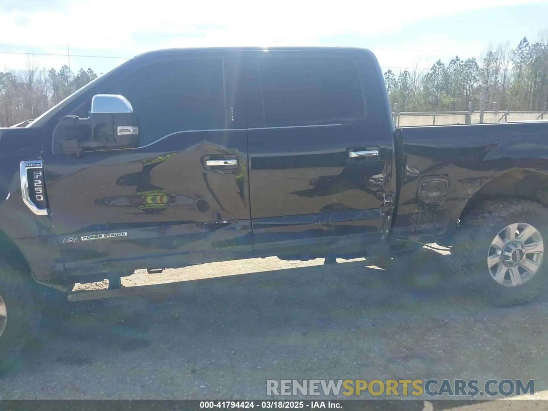 6 Photograph of a damaged car 1FT7W2BT5KEC74493 FORD F-250 2019