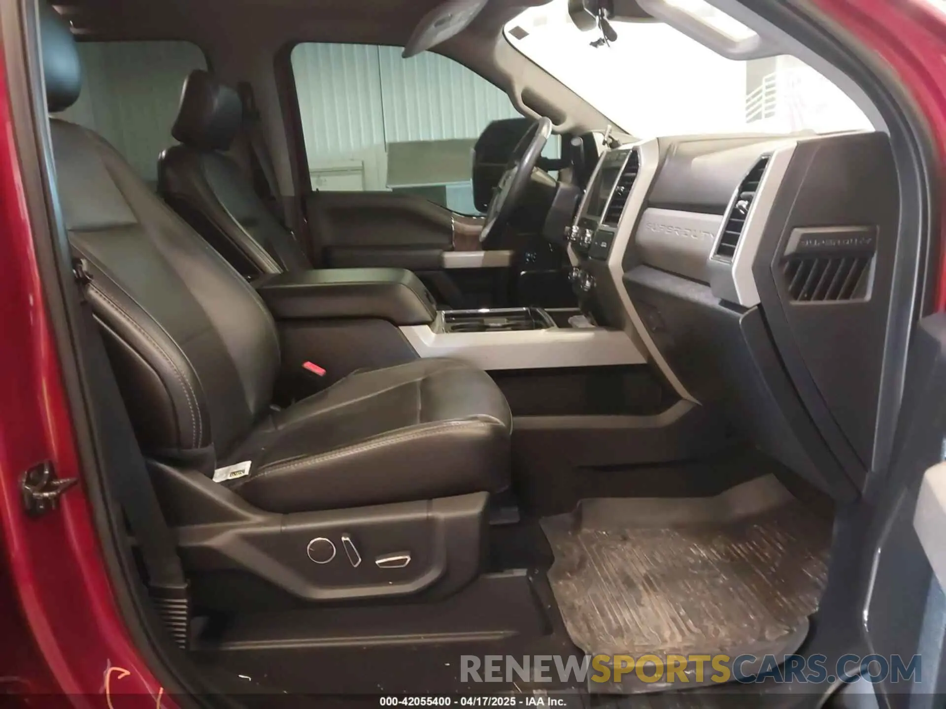 5 Photograph of a damaged car 1FT7W2BT5KEE64018 FORD F-250 2019