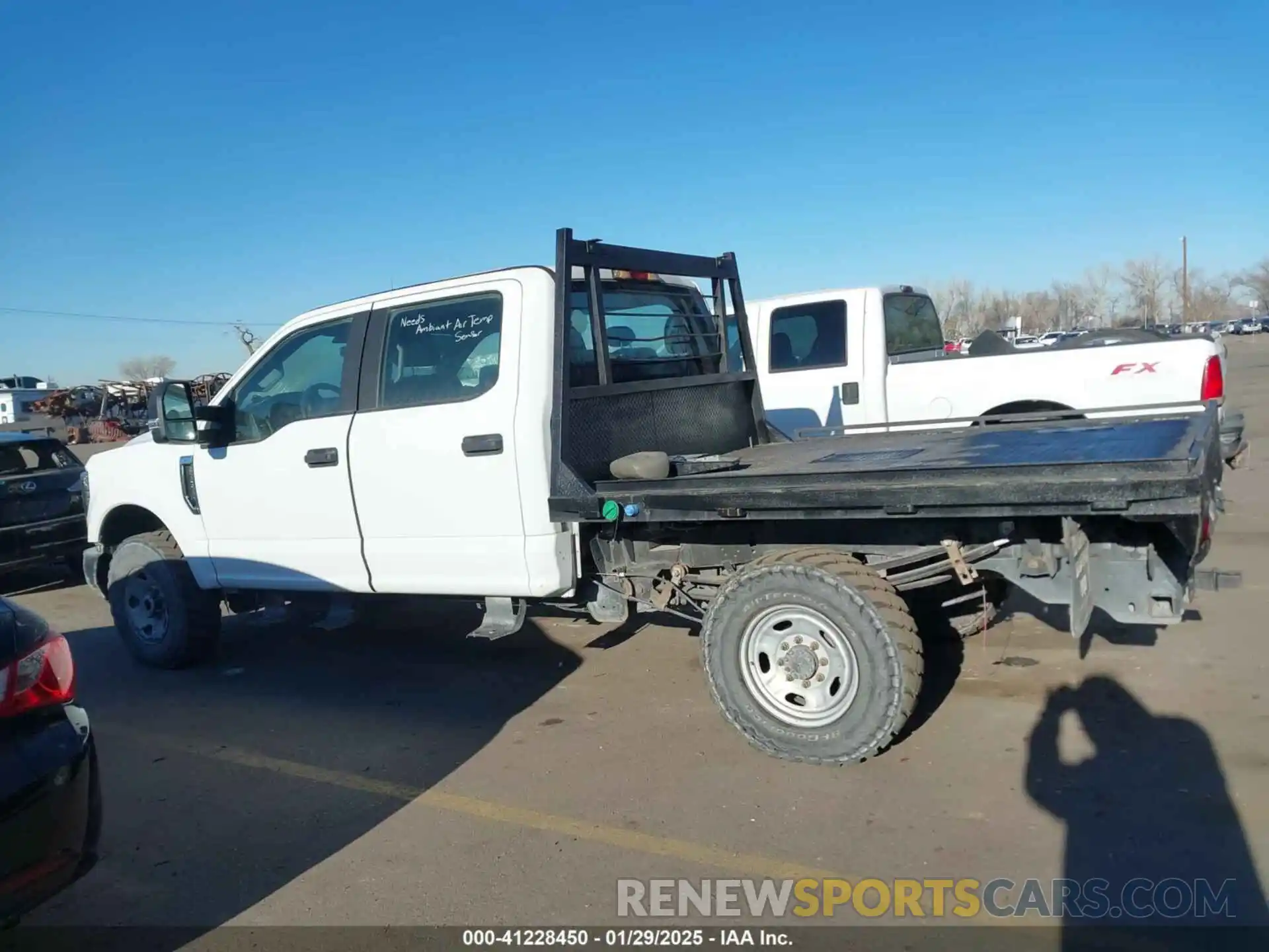 14 Photograph of a damaged car 1FT7W2BT5KEE68375 FORD F-250 2019