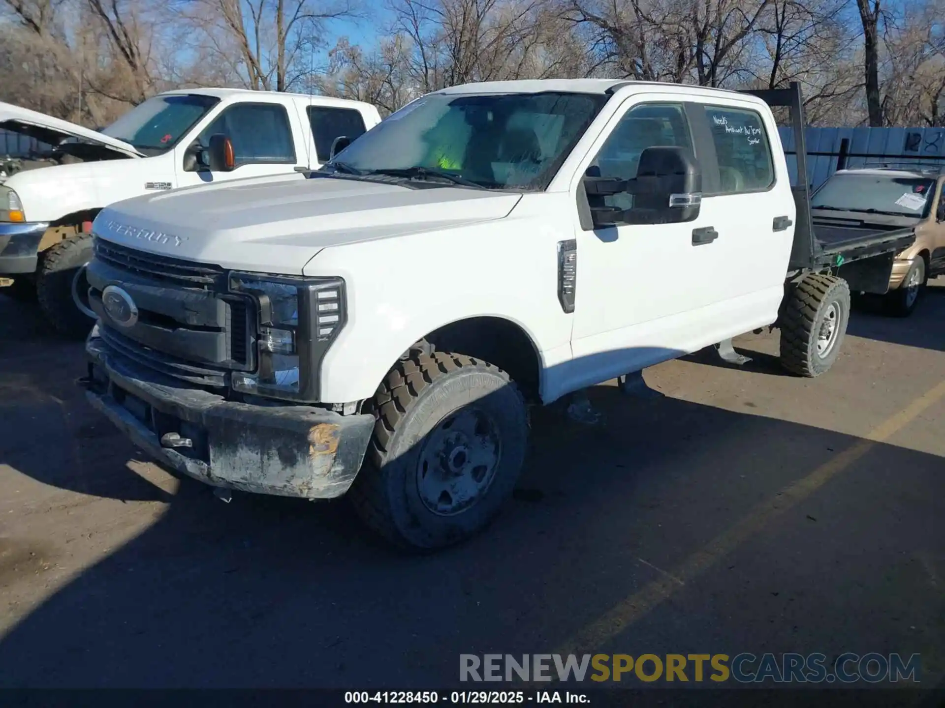 2 Photograph of a damaged car 1FT7W2BT5KEE68375 FORD F-250 2019