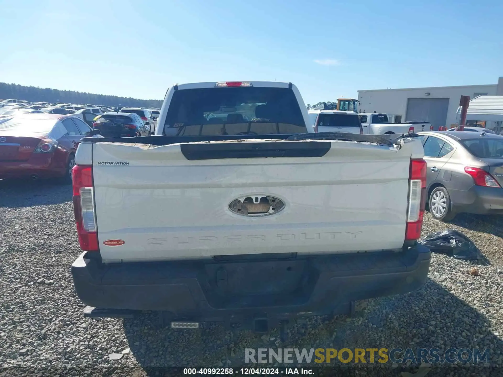 16 Photograph of a damaged car 1FT7W2BT6KEC91075 FORD F-250 2019