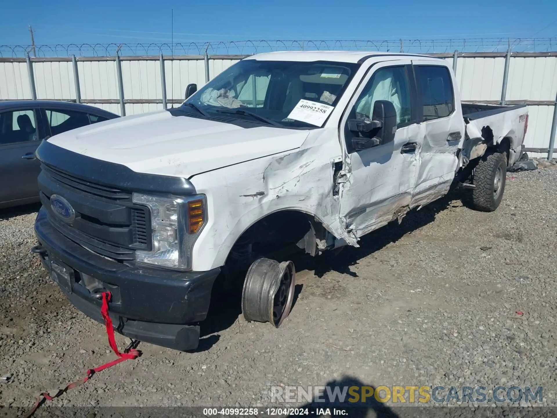 2 Photograph of a damaged car 1FT7W2BT6KEC91075 FORD F-250 2019